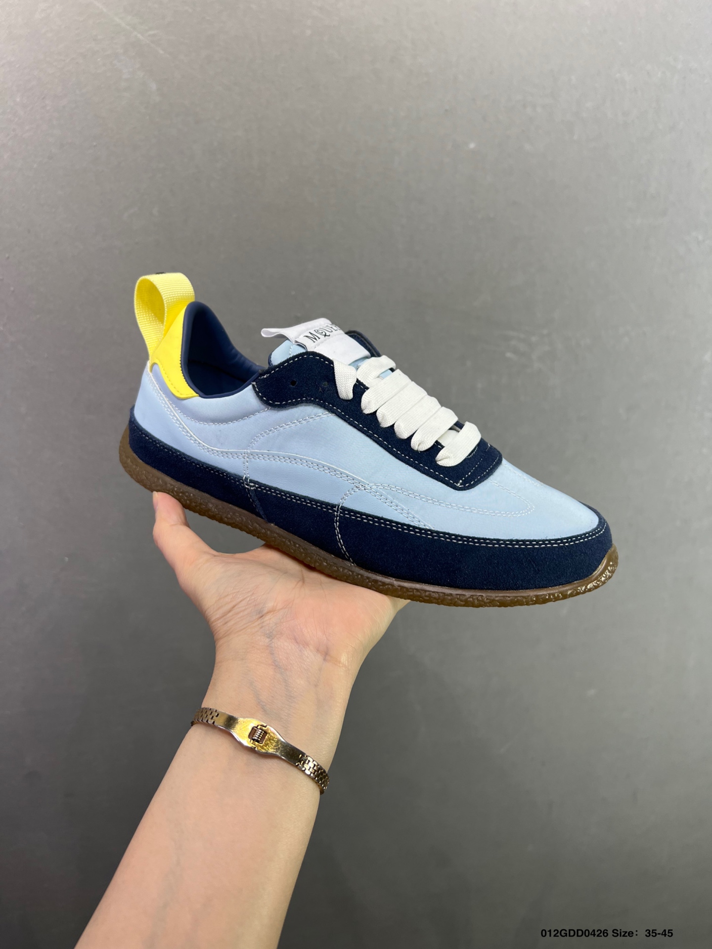 亚历山大麦昆亚历山大麦昆 EC1 小牛皮 圆头系带 低帮 生活休闲鞋-Top High Quatity Cheap Sneakers Fashion Clothing Clothes Bags handbags Shoes of all Brand wholesale With The best Quality And Beautiful Price from China Factory Chinese suppliers wholesaler seller 亚历山大麦昆亚历山大麦昆 EC1 小牛皮 圆头系带 低帮 生活休闲鞋