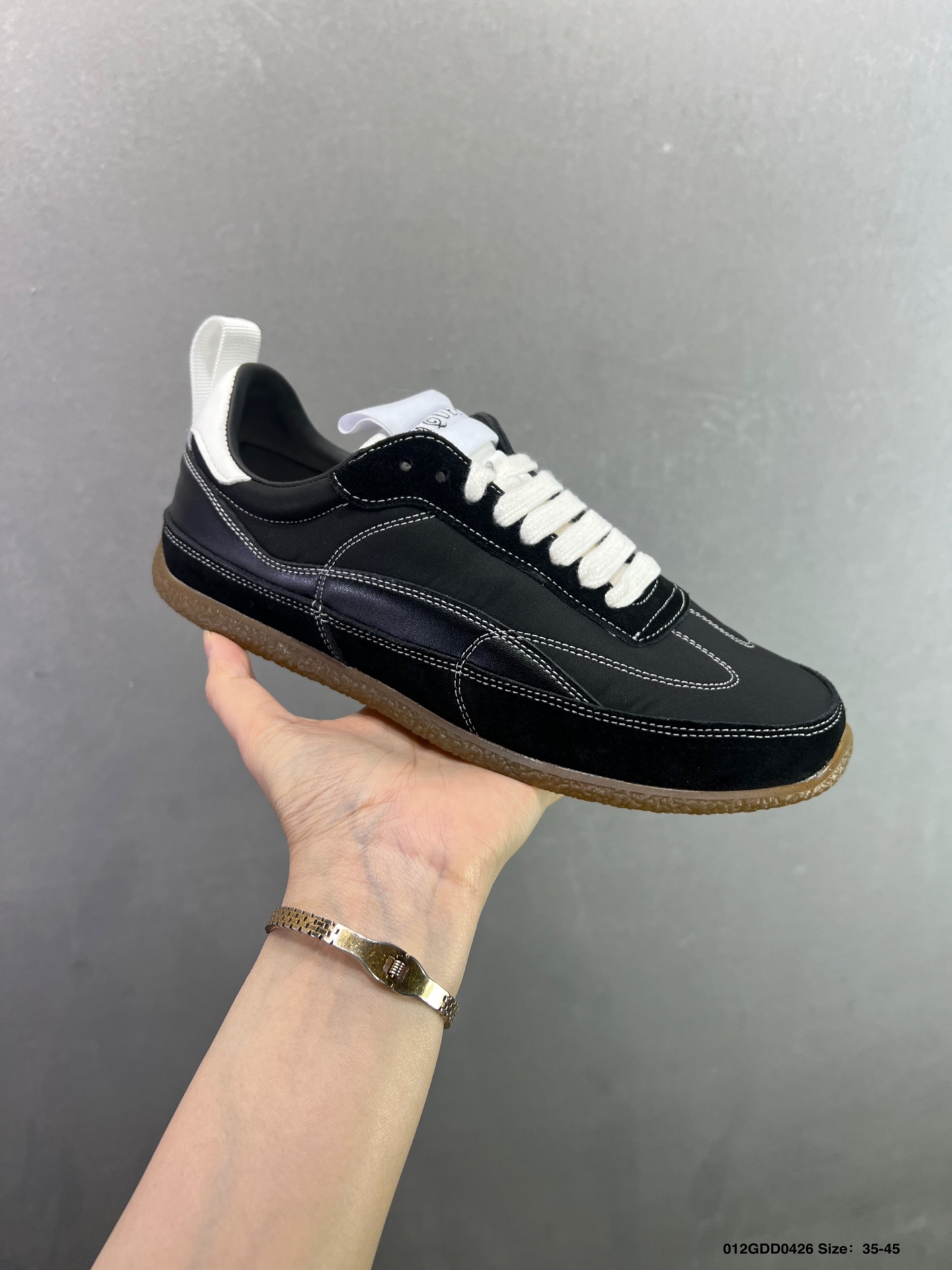 亚历山大麦昆亚历山大麦昆 EC1 小牛皮 圆头系带 低帮 生活休闲鞋-Top High Quatity Cheap Sneakers Fashion Clothing Clothes Bags handbags Shoes of all Brand wholesale With The best Quality And Beautiful Price from China Factory Chinese suppliers wholesaler seller 亚历山大麦昆亚历山大麦昆 EC1 小牛皮 圆头系带 低帮 生活休闲鞋