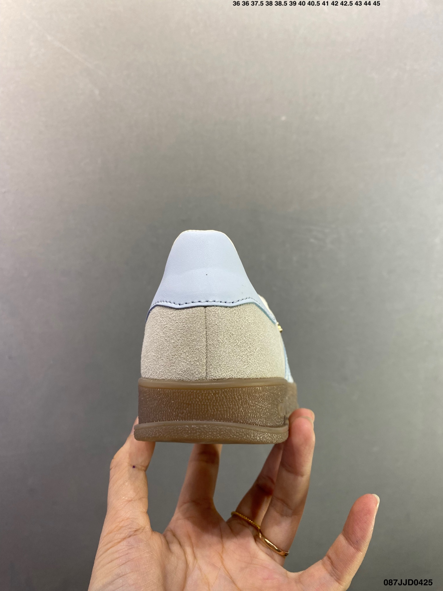 adidas originals GAZELLE INDOOR 棕色 JQ8386-Top High Quatity Cheap Sneakers Fashion Clothing Clothes Bags handbags Shoes of all Brand wholesale With The best Quality And Beautiful Price from China Factory Chinese suppliers wholesaler seller adidas originals GAZELLE INDOOR 棕色 JQ8386