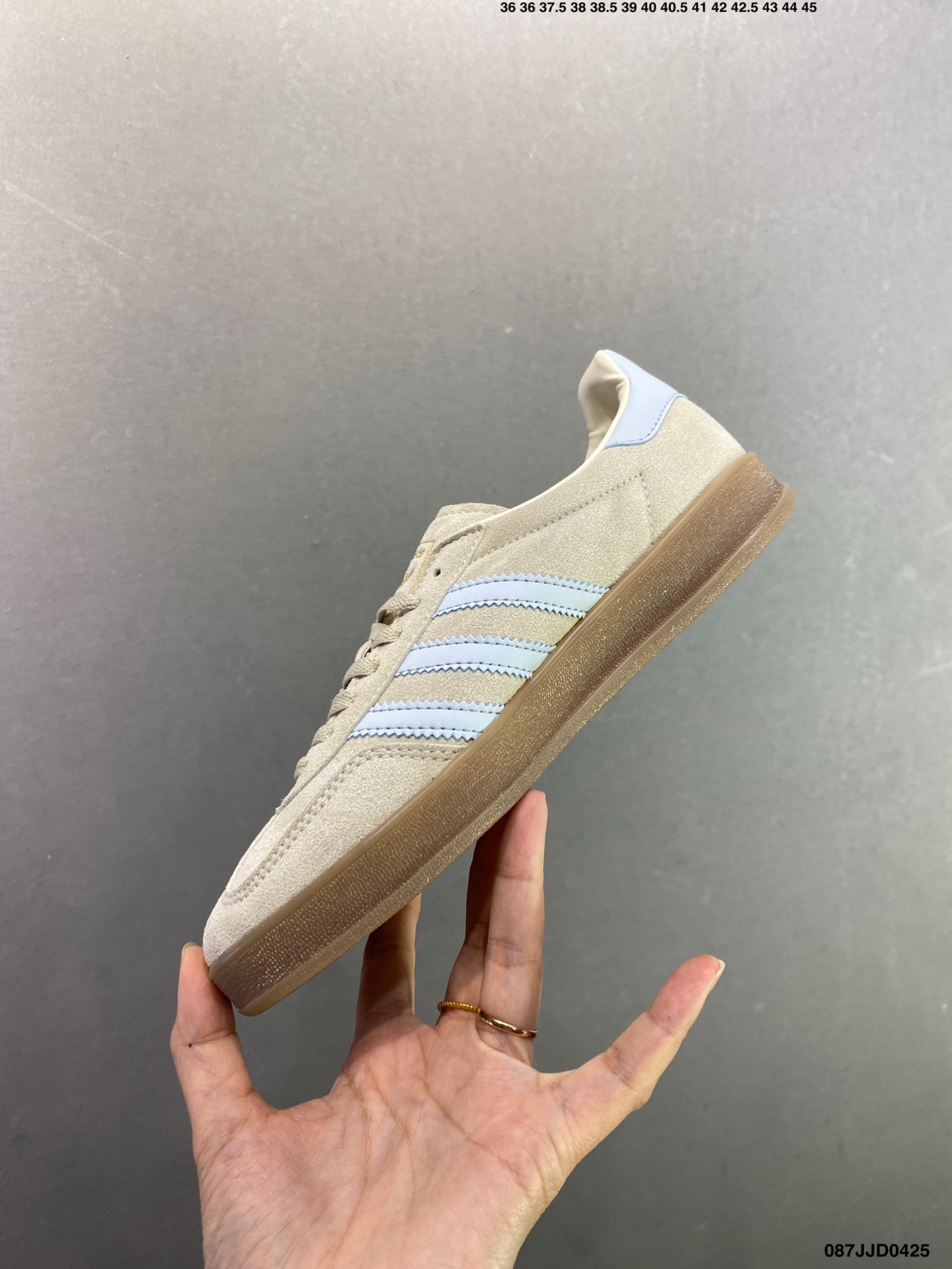 adidas originals GAZELLE INDOOR 棕色 JQ8386-Top High Quatity Cheap Sneakers Fashion Clothing Clothes Bags handbags Shoes of all Brand wholesale With The best Quality And Beautiful Price from China Factory Chinese suppliers wholesaler seller adidas originals GAZELLE INDOOR 棕色 JQ8386