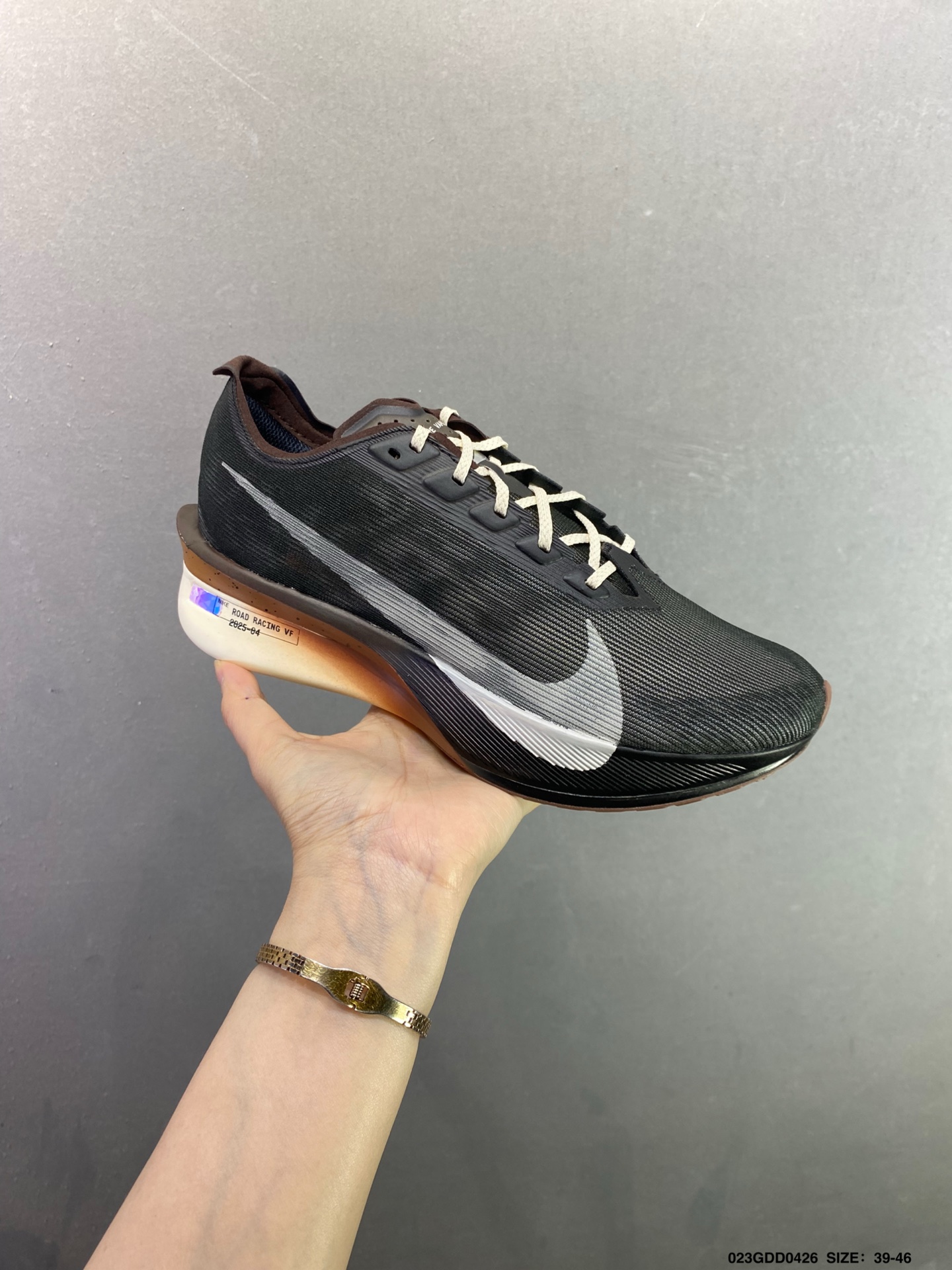 Nike ZoomX Vaporfly NEXT% 4 马拉松系列公路竞速超轻缓震跑步鞋 IH4453-220-Top High Quatity Cheap Sneakers Fashion Clothing Clothes Bags handbags Shoes of all Brand wholesale With The best Quality And Beautiful Price from China Factory Chinese suppliers wholesaler seller Nike ZoomX Vaporfly NEXT% 4 马拉松系列公路竞速超轻缓震跑步鞋 IH4453-220