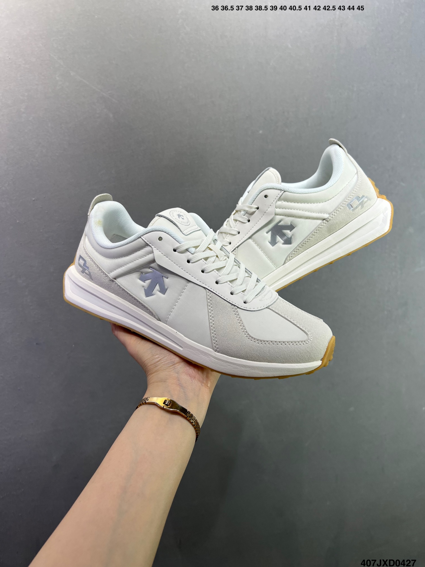 迪桑特DESCENTE EDGE COURT RETRO 复古轻质 耐磨低帮 生活休闲鞋 SP363LSN82-Top High Quatity Cheap Sneakers Fashion Clothing Clothes Bags handbags Shoes of all Brand wholesale With The best Quality And Beautiful Price from China Factory Chinese suppliers wholesaler seller 迪桑特DESCENTE EDGE COURT RETRO 复古轻质 耐磨低帮 生活休闲鞋 SP363LSN82