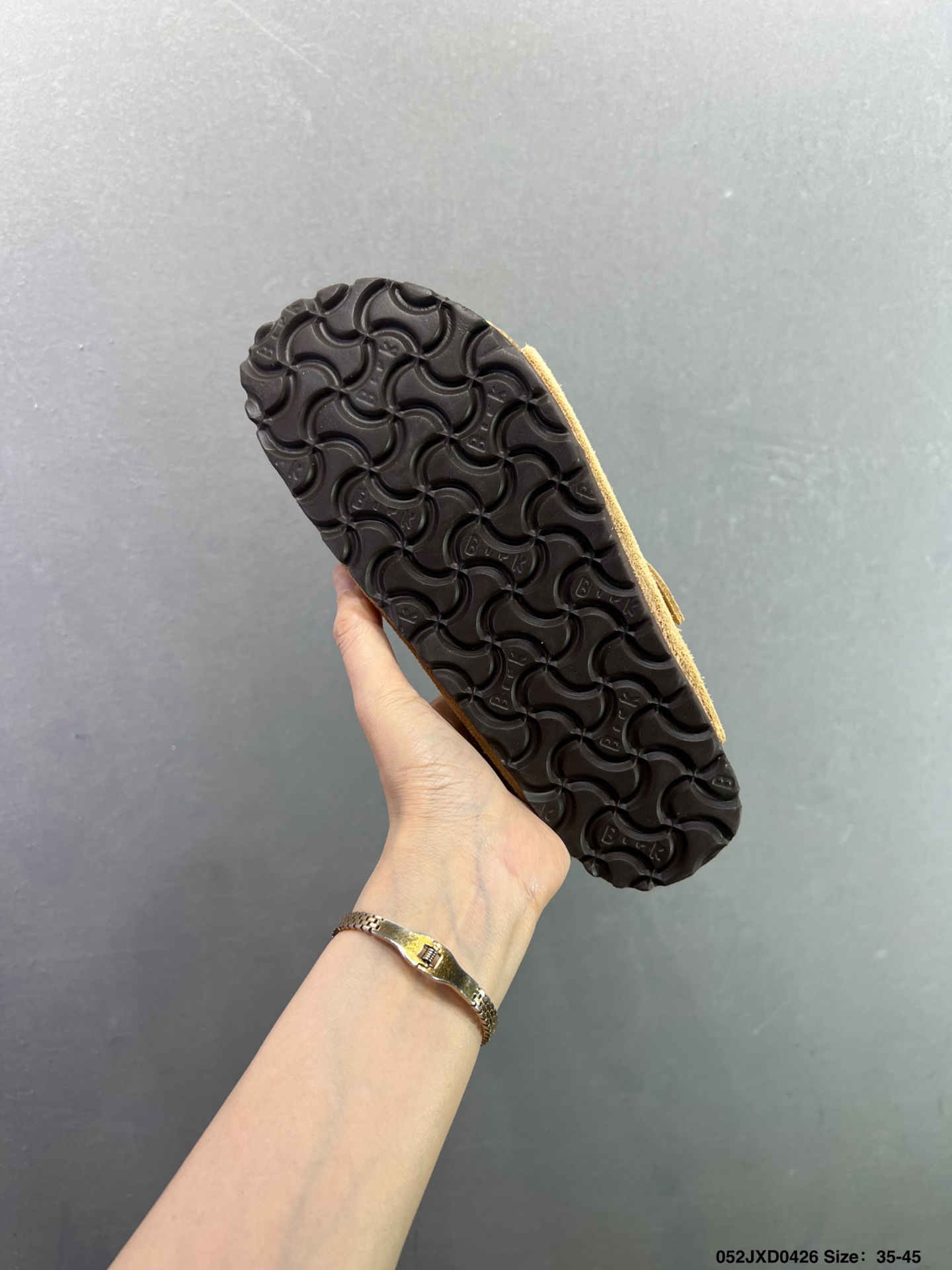 博肯Birkenstock London Suede Leather 伦敦系列低帮牛皮绒面革平底复古软木休闲鞋“反绒浅卡其”1010503-Top High Quatity Cheap Sneakers Fashion Clothing Clothes Bags handbags Shoes of all Brand wholesale With The best Quality And Beautiful Price from China Factory Chinese suppliers wholesaler seller 博肯Birkenstock London Suede Leather 伦敦系列低帮牛皮绒面革平底复古软木休闲鞋“反绒浅卡其”1010503