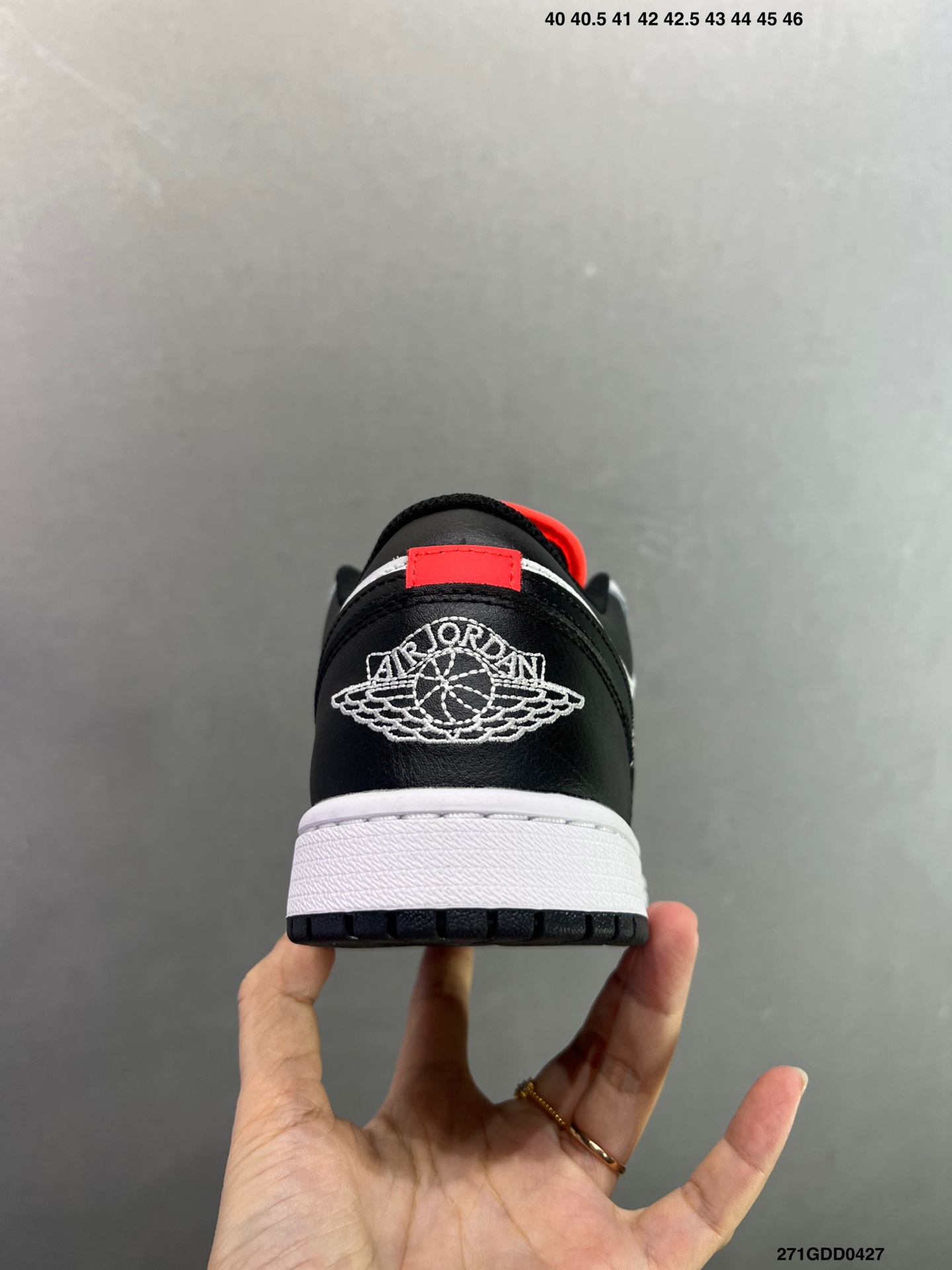 Air Jordan 1 Low 新配色 AJ1乔1 低帮休闲板鞋 553558-Top High Quatity Cheap Sneakers Fashion Clothing Clothes Bags handbags Shoes of all Brand wholesale With The best Quality And Beautiful Price from China Factory Chinese suppliers wholesaler seller Air Jordan 1 Low 新配色 AJ1乔1 低帮休闲板鞋 553558