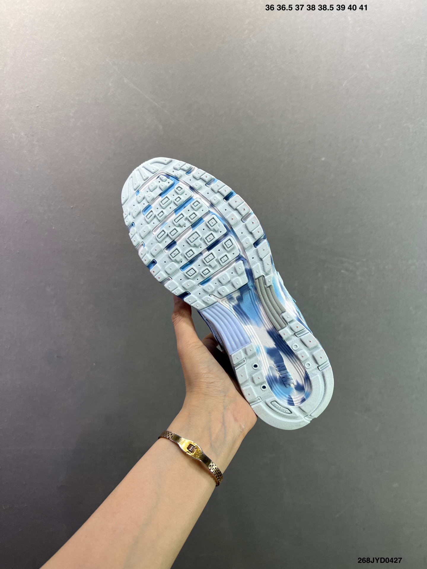 耐克Nike p-6000 跑鞋内外侧都用了红色的钩子 BY1021-103-Top High Quatity Cheap Sneakers Fashion Clothing Clothes Bags handbags Shoes of all Brand wholesale With The best Quality And Beautiful Price from China Factory Chinese suppliers wholesaler seller 耐克Nike p-6000 跑鞋内外侧都用了红色的钩子 BY1021-103