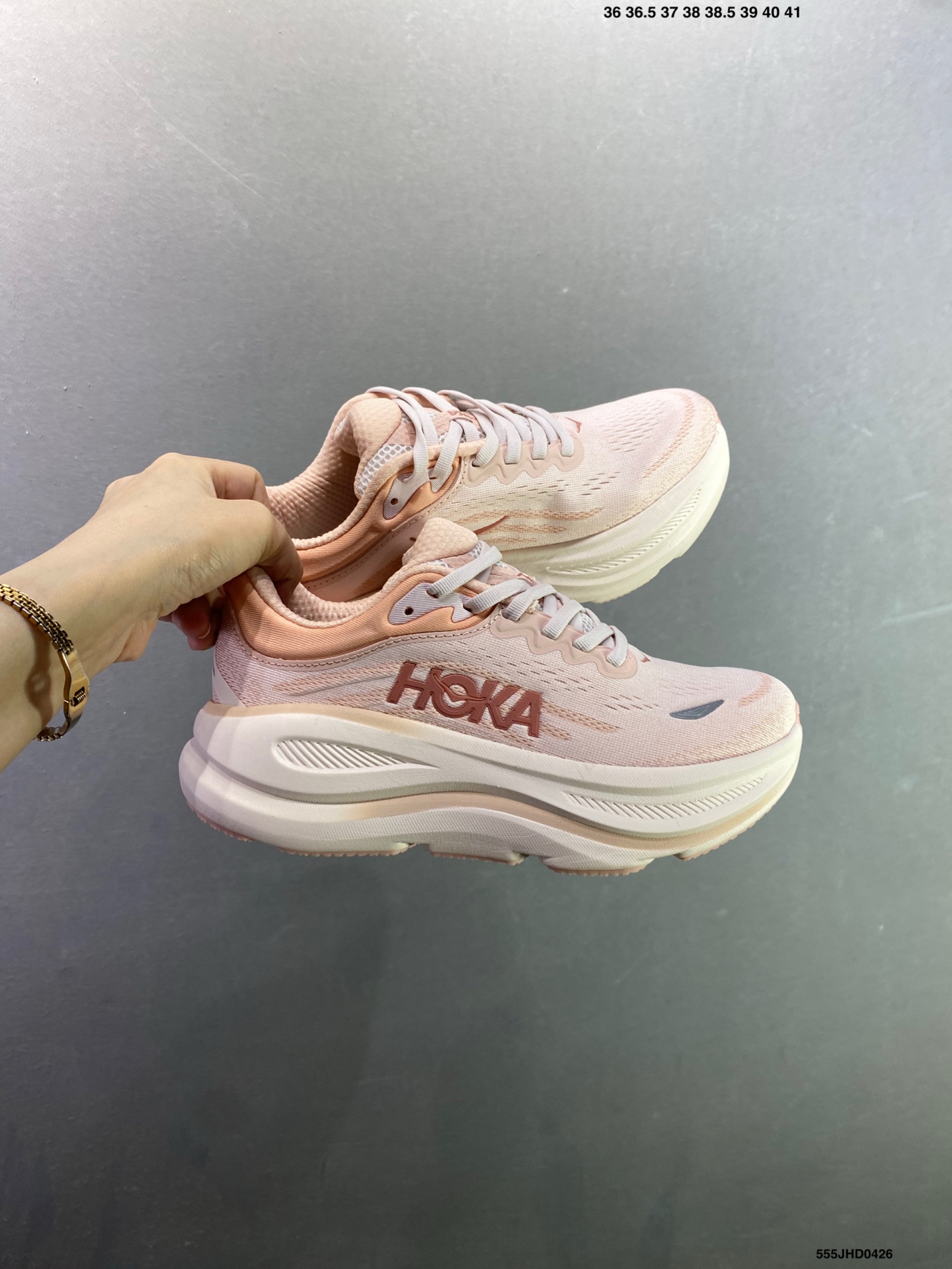 HOKA ONE ONE Bondi 9 复古舒适防滑耐磨低帮山地户外跑步鞋 1162012/AGH-Top High Quatity Cheap Sneakers Fashion Clothing Clothes Bags handbags Shoes of all Brand wholesale With The best Quality And Beautiful Price from China Factory Chinese suppliers wholesaler seller HOKA ONE ONE Bondi 9 复古舒适防滑耐磨低帮山地户外跑步鞋 1162012/AGH