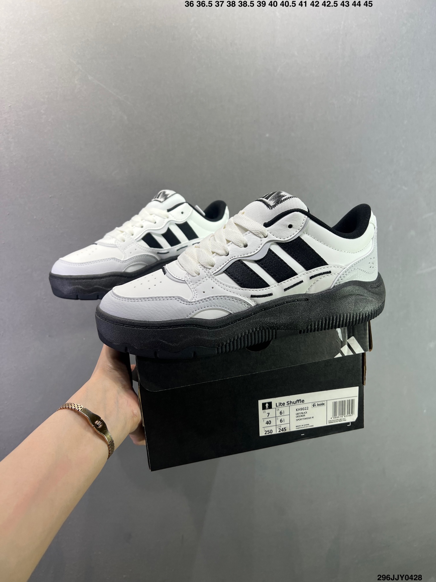 adidas LITE SHUFFLE 复合材质 舒适贴合系带 板鞋 KH9028-Top High Quatity Cheap Sneakers Fashion Clothing Clothes Bags handbags Shoes of all Brand wholesale With The best Quality And Beautiful Price from China Factory Chinese suppliers wholesaler seller adidas LITE SHUFFLE 复合材质 舒适贴合系带 板鞋 KH9028