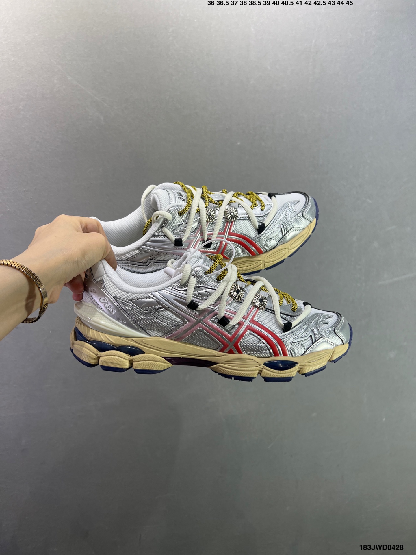 Asics Gel-CUMULUS 16 亚瑟士运动休闲透气专业跑鞋 1203A990-Top High Quatity Cheap Sneakers Fashion Clothing Clothes Bags handbags Shoes of all Brand wholesale With The best Quality And Beautiful Price from China Factory Chinese suppliers wholesaler seller Asics Gel-CUMULUS 16 亚瑟士运动休闲透气专业跑鞋 1203A990