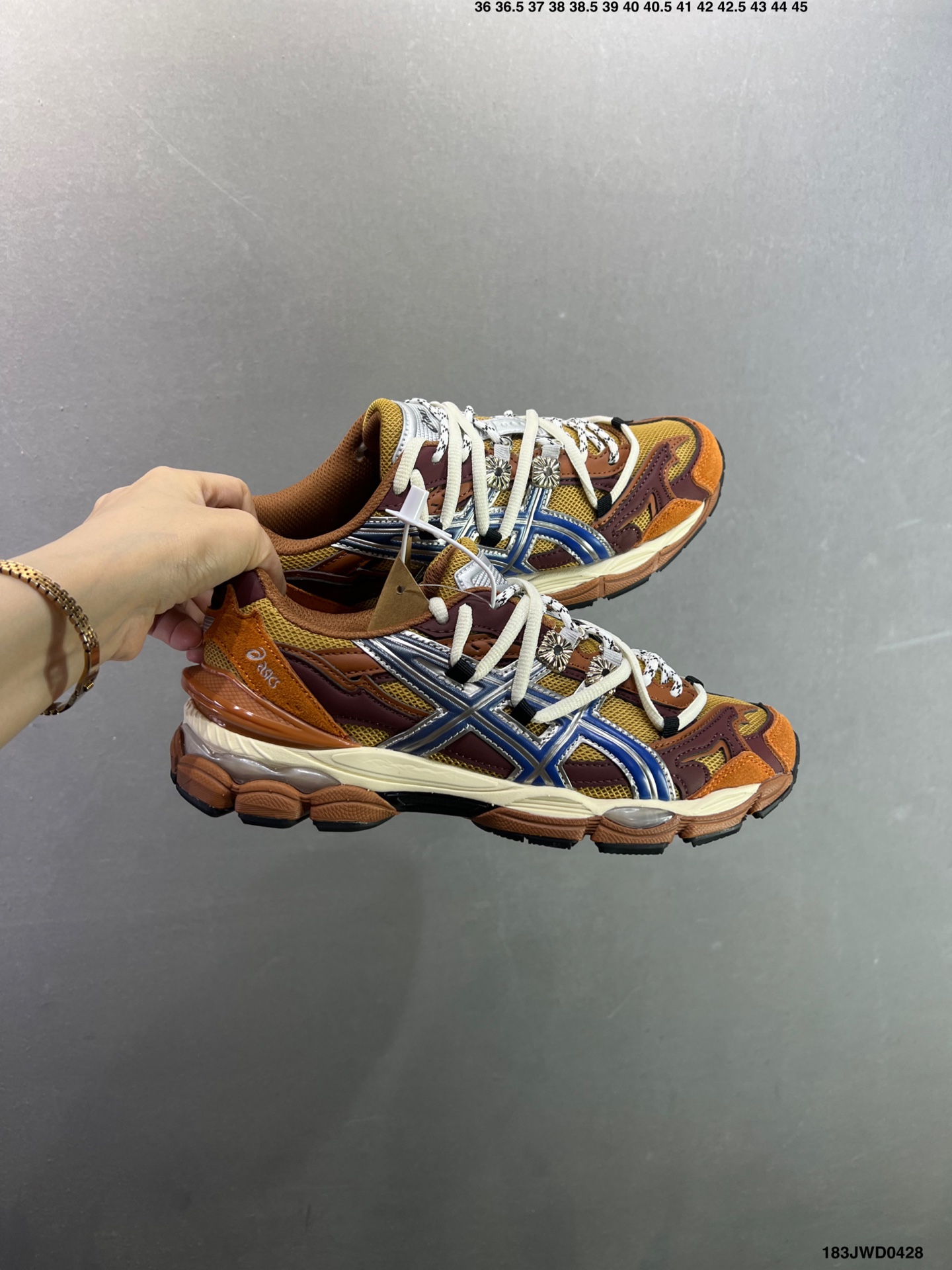 Asics Gel-CUMULUS 16 亚瑟士运动休闲透气专业跑鞋 1203A990-Top High Quatity Cheap Sneakers Fashion Clothing Clothes Bags handbags Shoes of all Brand wholesale With The best Quality And Beautiful Price from China Factory Chinese suppliers wholesaler seller Asics Gel-CUMULUS 16 亚瑟士运动休闲透气专业跑鞋 1203A990