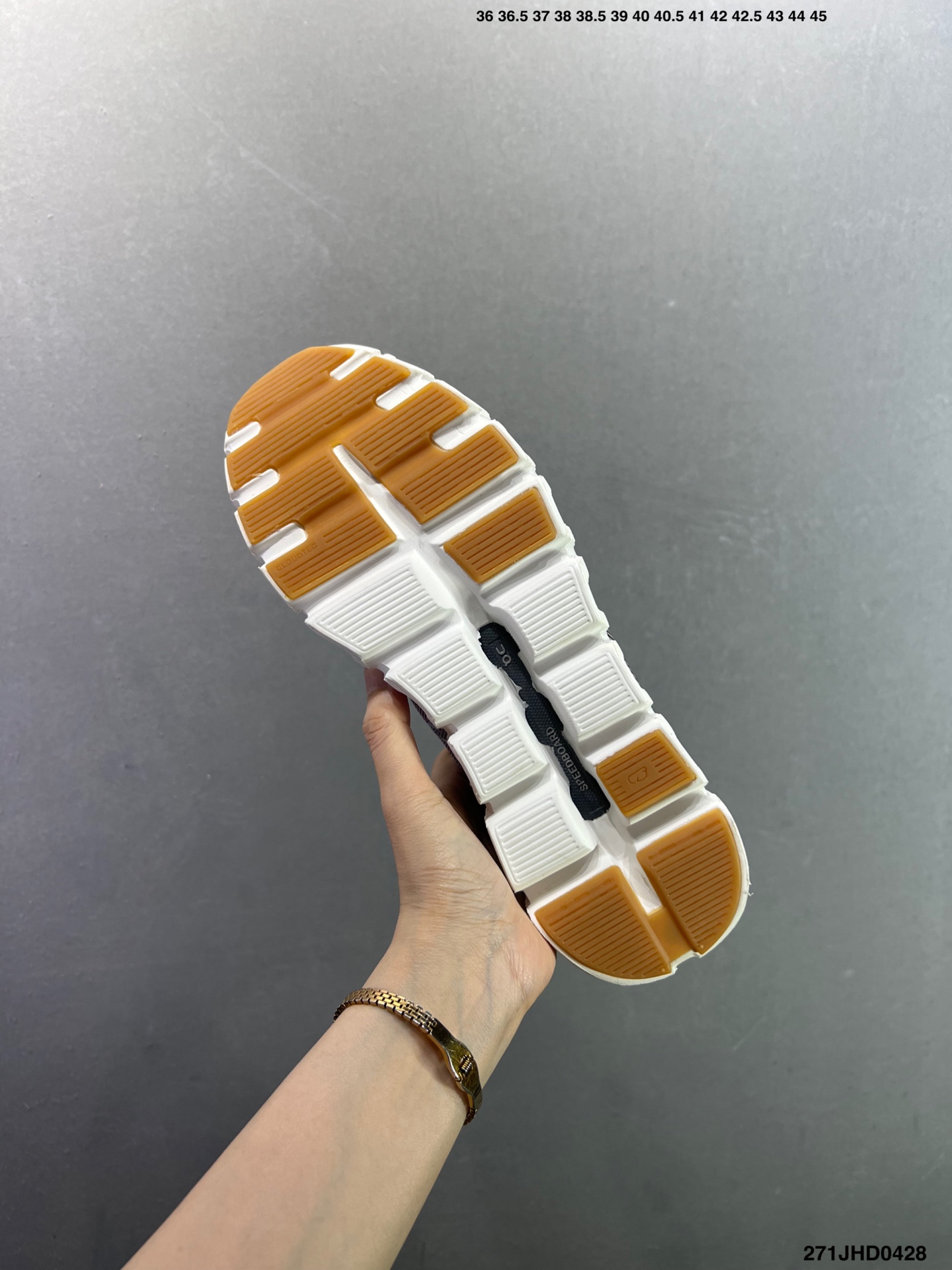 On昂跑 Cloud 6 Versa 轻量运动休闲鞋-Top High Quatity Cheap Sneakers Fashion Clothing Clothes Bags handbags Shoes of all Brand wholesale With The best Quality And Beautiful Price from China Factory Chinese suppliers wholesaler seller On昂跑 Cloud 6 Versa 轻量运动休闲鞋