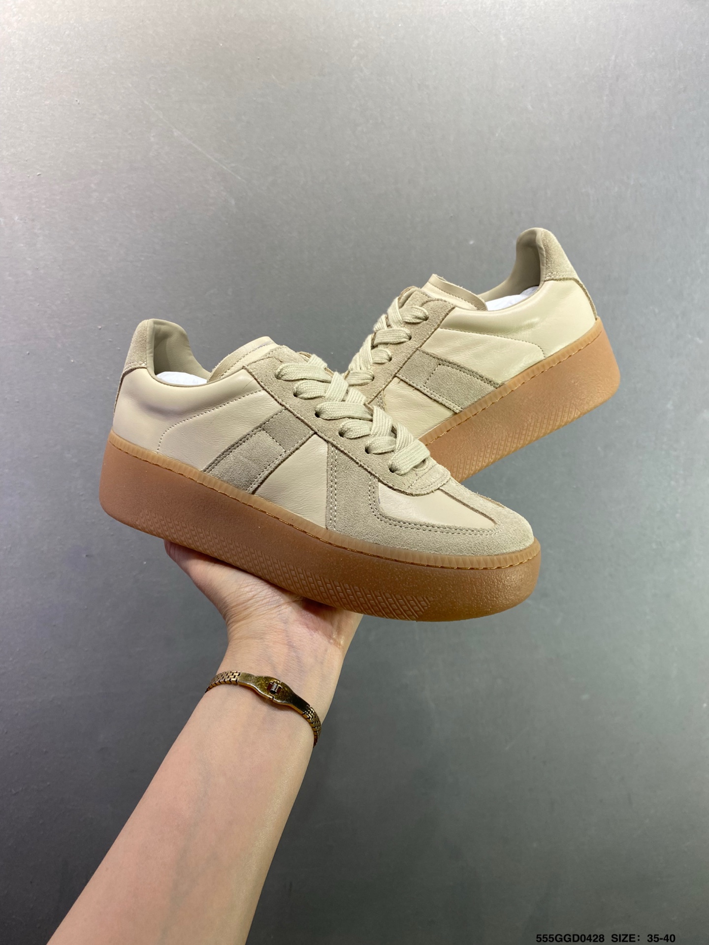 Maison Margiela 梅森马吉拉 Replica Wedge 小牛皮圆头厚底 低帮板鞋 S58WS0100-Top High Quatity Cheap Sneakers Fashion Clothing Clothes Bags handbags Shoes of all Brand wholesale With The best Quality And Beautiful Price from China Factory Chinese suppliers wholesaler seller Maison Margiela 梅森马吉拉 Replica Wedge 小牛皮圆头厚底 低帮板鞋 S58WS0100