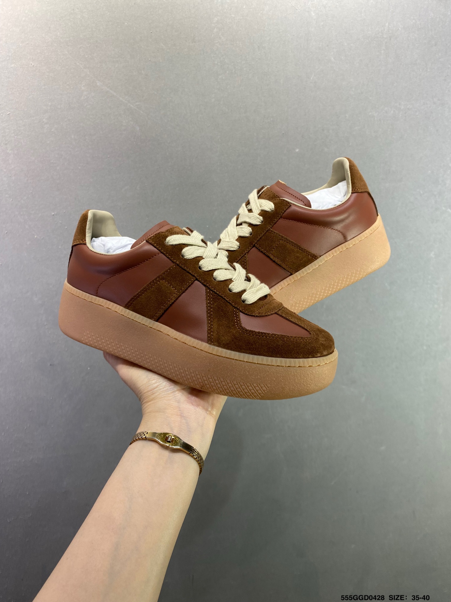 Maison Margiela 梅森马吉拉 Replica Wedge 小牛皮圆头厚底 低帮板鞋 S58WS0100-Top High Quatity Cheap Sneakers Fashion Clothing Clothes Bags handbags Shoes of all Brand wholesale With The best Quality And Beautiful Price from China Factory Chinese suppliers wholesaler seller Maison Margiela 梅森马吉拉 Replica Wedge 小牛皮圆头厚底 低帮板鞋 S58WS0100