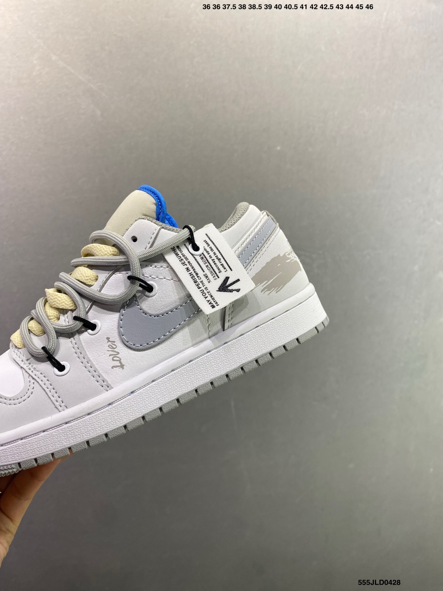 Nike Air Jordan 1 Low AJ1乔1低帮休闲板鞋 553558-113-Top High Quatity Cheap Sneakers Fashion Clothing Clothes Bags handbags Shoes of all Brand wholesale With The best Quality And Beautiful Price from China Factory Chinese suppliers wholesaler seller Nike Air Jordan 1 Low AJ1乔1低帮休闲板鞋 553558-113