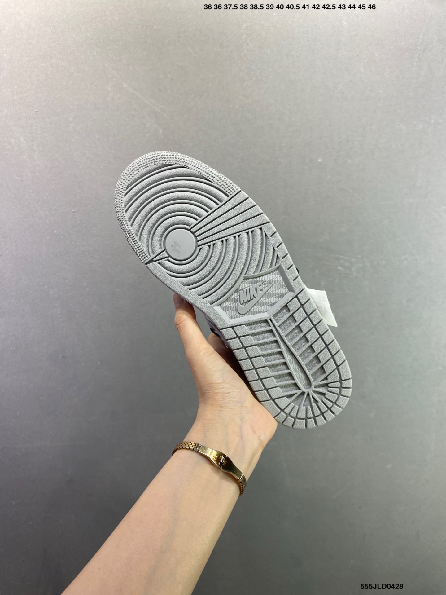 Nike Air Jordan 1 Low AJ1乔1低帮休闲板鞋 553558-113-Top High Quatity Cheap Sneakers Fashion Clothing Clothes Bags handbags Shoes of all Brand wholesale With The best Quality And Beautiful Price from China Factory Chinese suppliers wholesaler seller Nike Air Jordan 1 Low AJ1乔1低帮休闲板鞋 553558-113