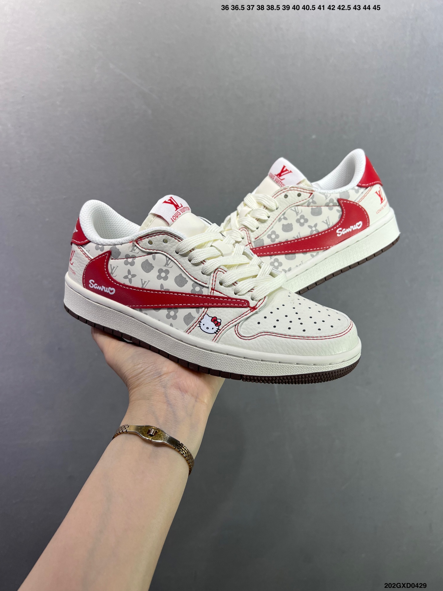 Nike Air Jordan 1 x Travis Scott AJ1倒勾 乔一倒钩 ‘DIY’定制 耐克 低帮文化篮球鞋 LX1988-202