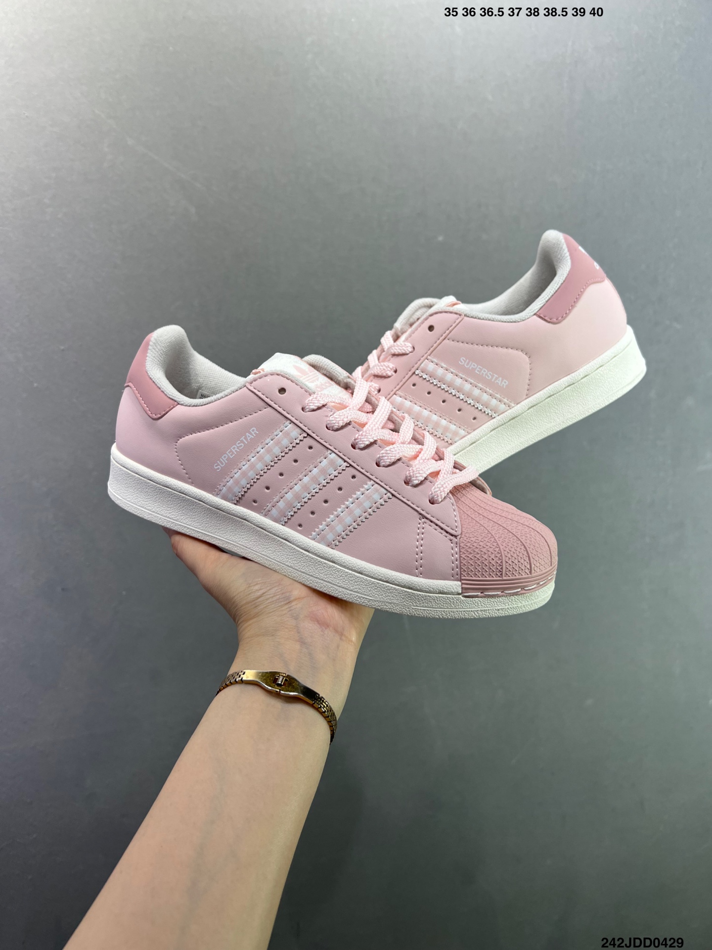Adidas originals Superstar 2 粉色 贝壳头系列三叶草低帮经典百搭休闲运动板鞋 KJ3968-Top High Quatity Cheap Sneakers Fashion Clothing Clothes Bags handbags Shoes of all Brand wholesale With The best Quality And Beautiful Price from China Factory Chinese suppliers wholesaler seller Adidas originals Superstar 2 粉色 贝壳头系列三叶草低帮经典百搭休闲运动板鞋 KJ3968