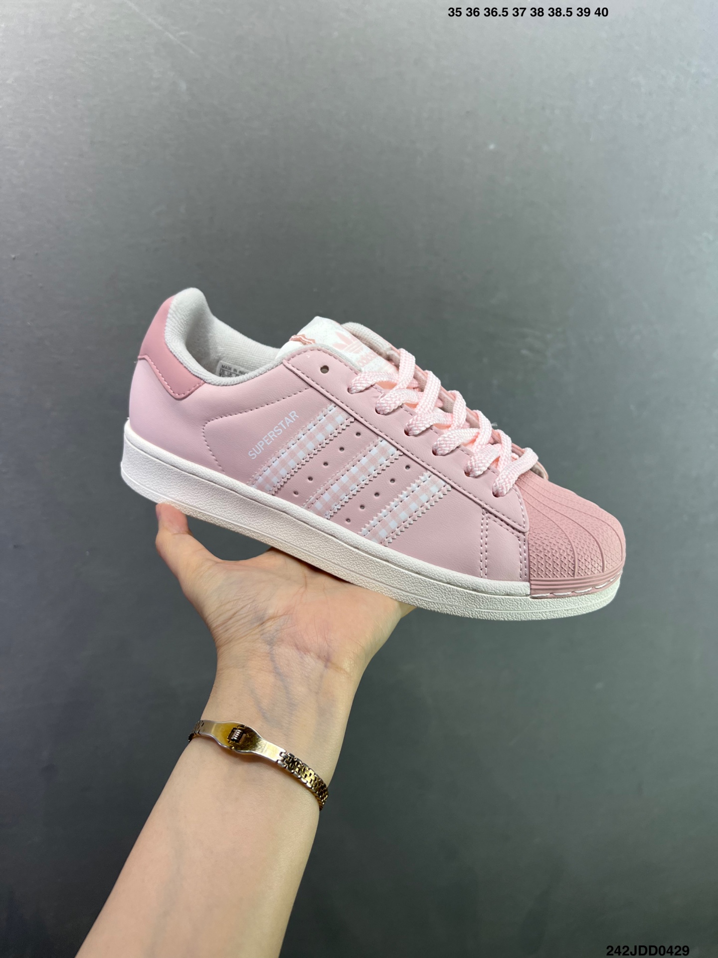Adidas originals Superstar 2 粉色 贝壳头系列三叶草低帮经典百搭休闲运动板鞋 KJ3968-Top High Quatity Cheap Sneakers Fashion Clothing Clothes Bags handbags Shoes of all Brand wholesale With The best Quality And Beautiful Price from China Factory Chinese suppliers wholesaler seller Adidas originals Superstar 2 粉色 贝壳头系列三叶草低帮经典百搭休闲运动板鞋 KJ3968