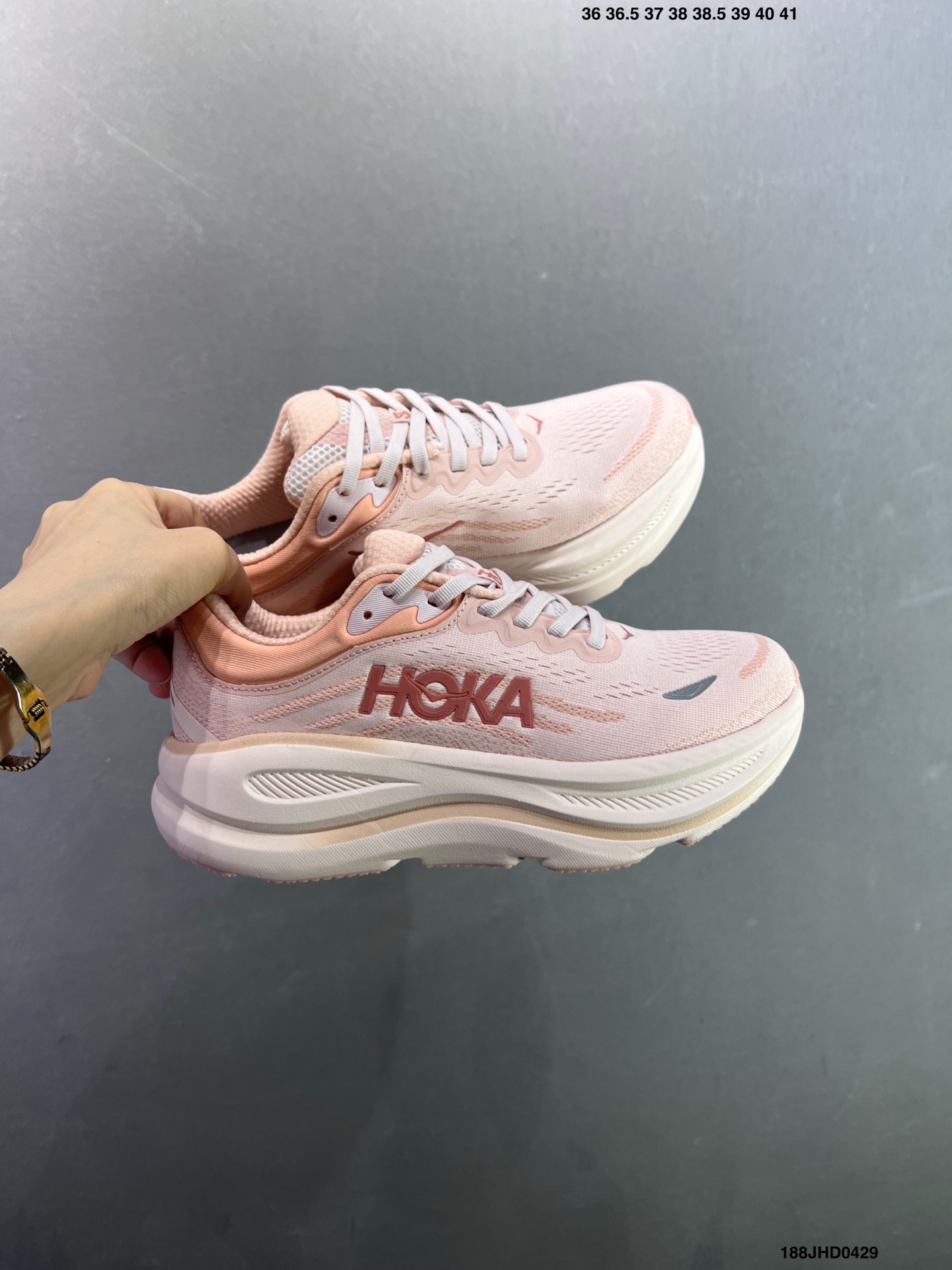HOKA ONE ONE Bondi 9 机能缓震跑鞋 1162012/WWH