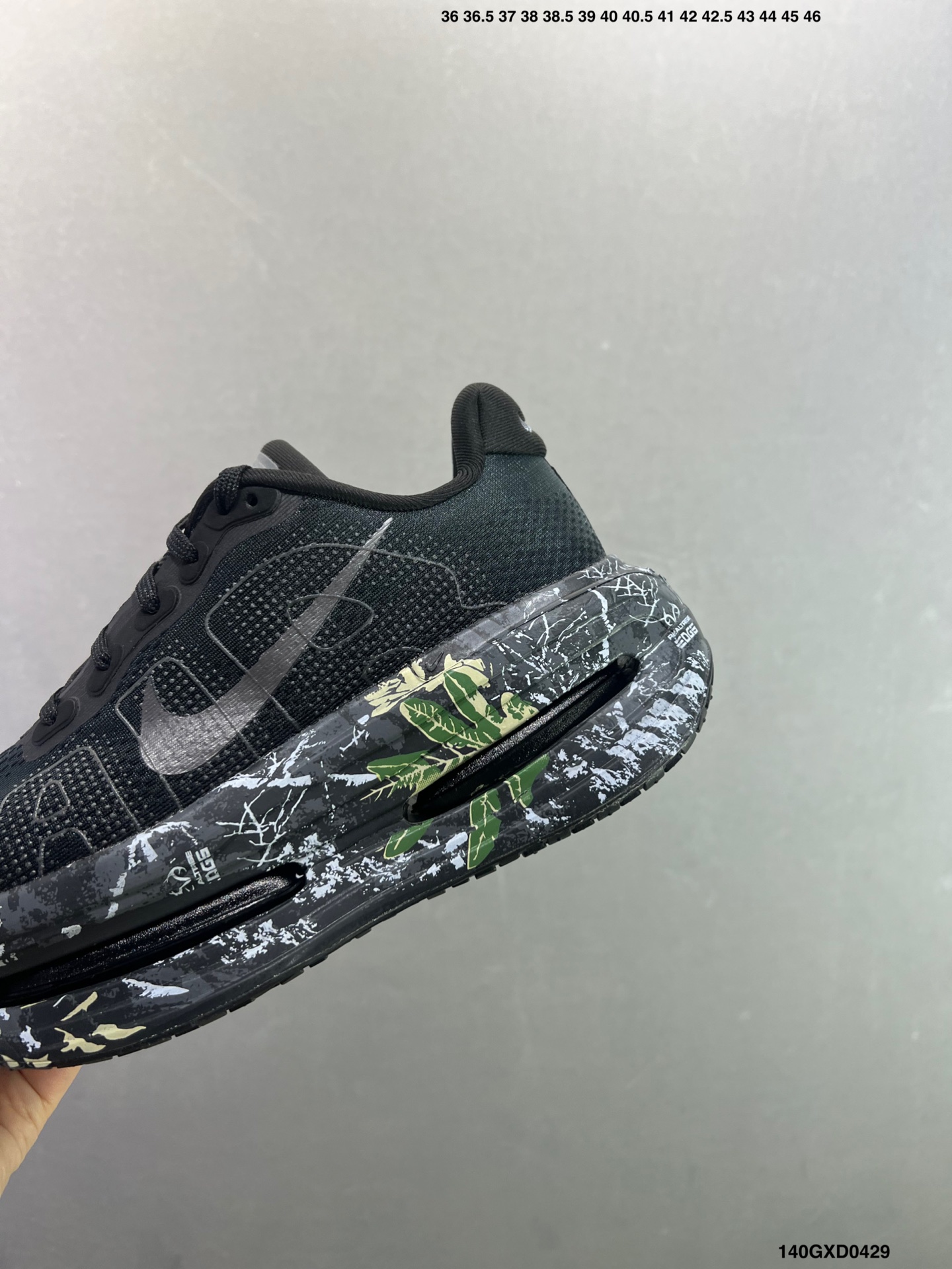 Nike VOMERO PREMIUM 耐克 舒适减震防滑 低帮跑步鞋 IO7325-001-Top High Quatity Cheap Sneakers Fashion Clothing Clothes Bags handbags Shoes of all Brand wholesale With The best Quality And Beautiful Price from China Factory Chinese suppliers wholesaler seller Nike VOMERO PREMIUM 耐克 舒适减震防滑 低帮跑步鞋 IO7325-001