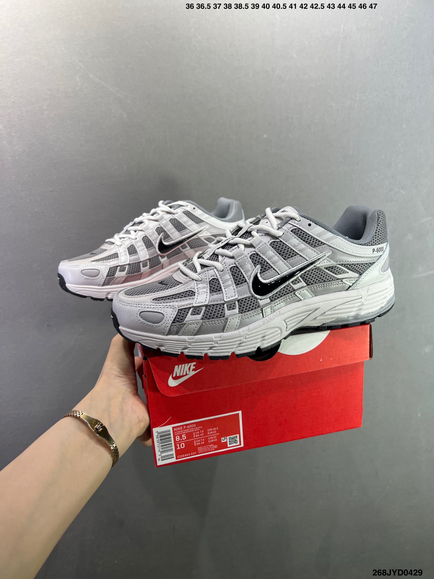 耐克Nike p-6000 跑鞋内外侧都用了红色的钩子 BY1021-103-Top High Quatity Cheap Sneakers Fashion Clothing Clothes Bags handbags Shoes of all Brand wholesale With The best Quality And Beautiful Price from China Factory Chinese suppliers wholesaler seller 耐克Nike p-6000 跑鞋内外侧都用了红色的钩子 BY1021-103