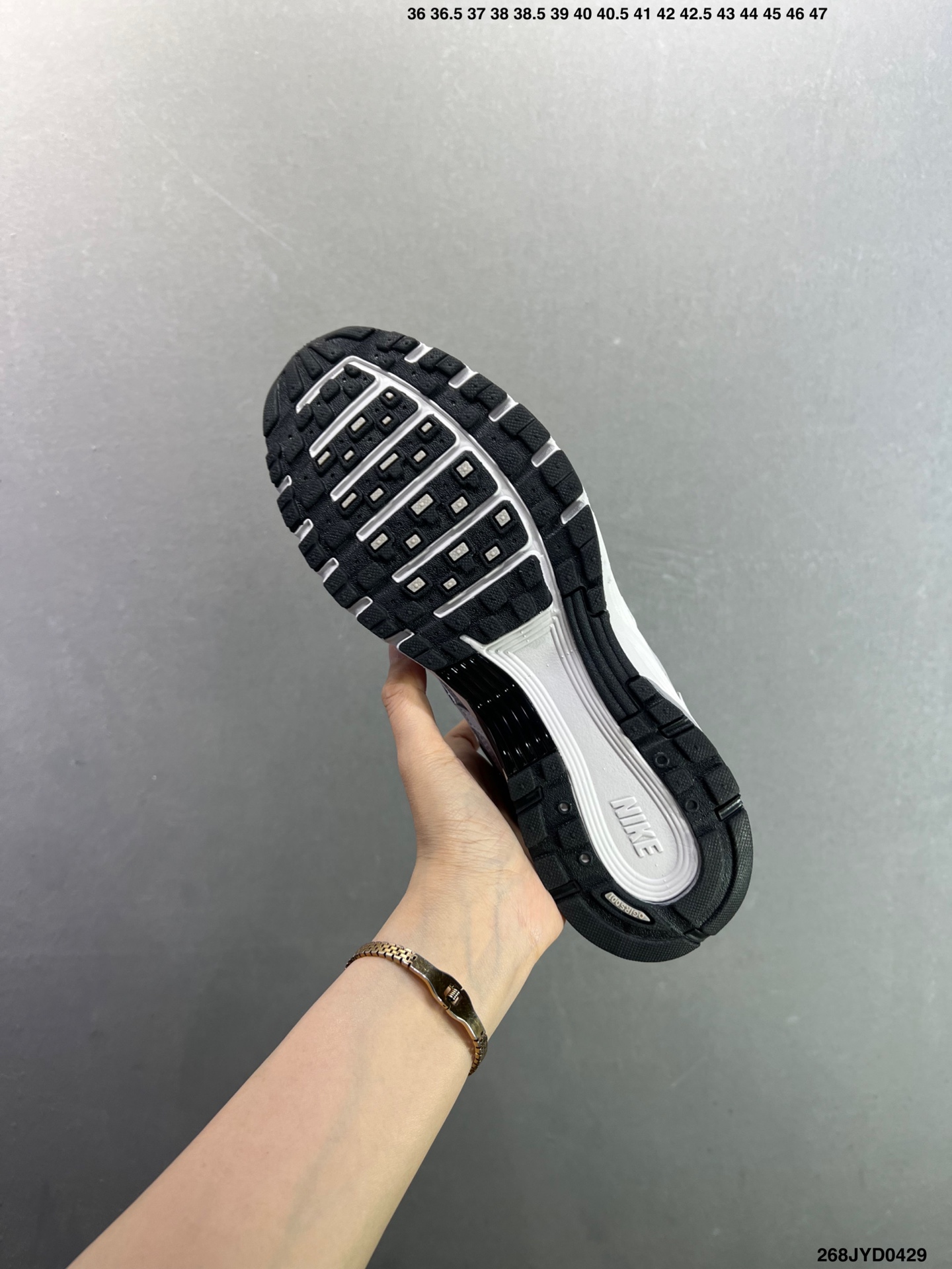 耐克Nike p-6000 跑鞋内外侧都用了红色的钩子 BY1021-103-Top High Quatity Cheap Sneakers Fashion Clothing Clothes Bags handbags Shoes of all Brand wholesale With The best Quality And Beautiful Price from China Factory Chinese suppliers wholesaler seller 耐克Nike p-6000 跑鞋内外侧都用了红色的钩子 BY1021-103