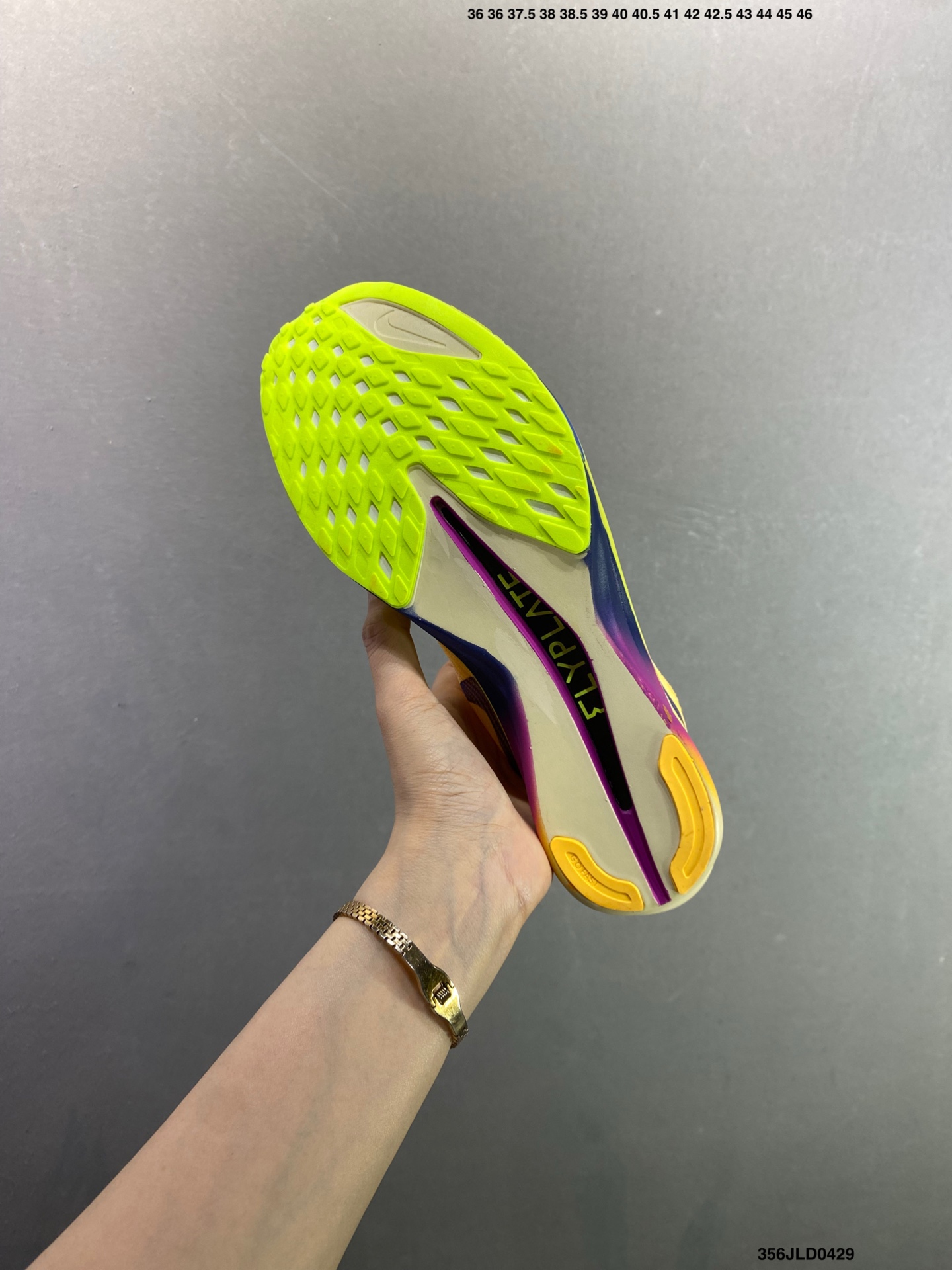 Nike Zoomx Streakfly 2 低帮跑步鞋 超薄针织鞋面 柔软缓震 耐克马拉松跑鞋 HF6416-600-Top High Quatity Cheap Sneakers Fashion Clothing Clothes Bags handbags Shoes of all Brand wholesale With The best Quality And Beautiful Price from China Factory Chinese suppliers wholesaler seller Nike Zoomx Streakfly 2 低帮跑步鞋 超薄针织鞋面 柔软缓震 耐克马拉松跑鞋 HF6416-600