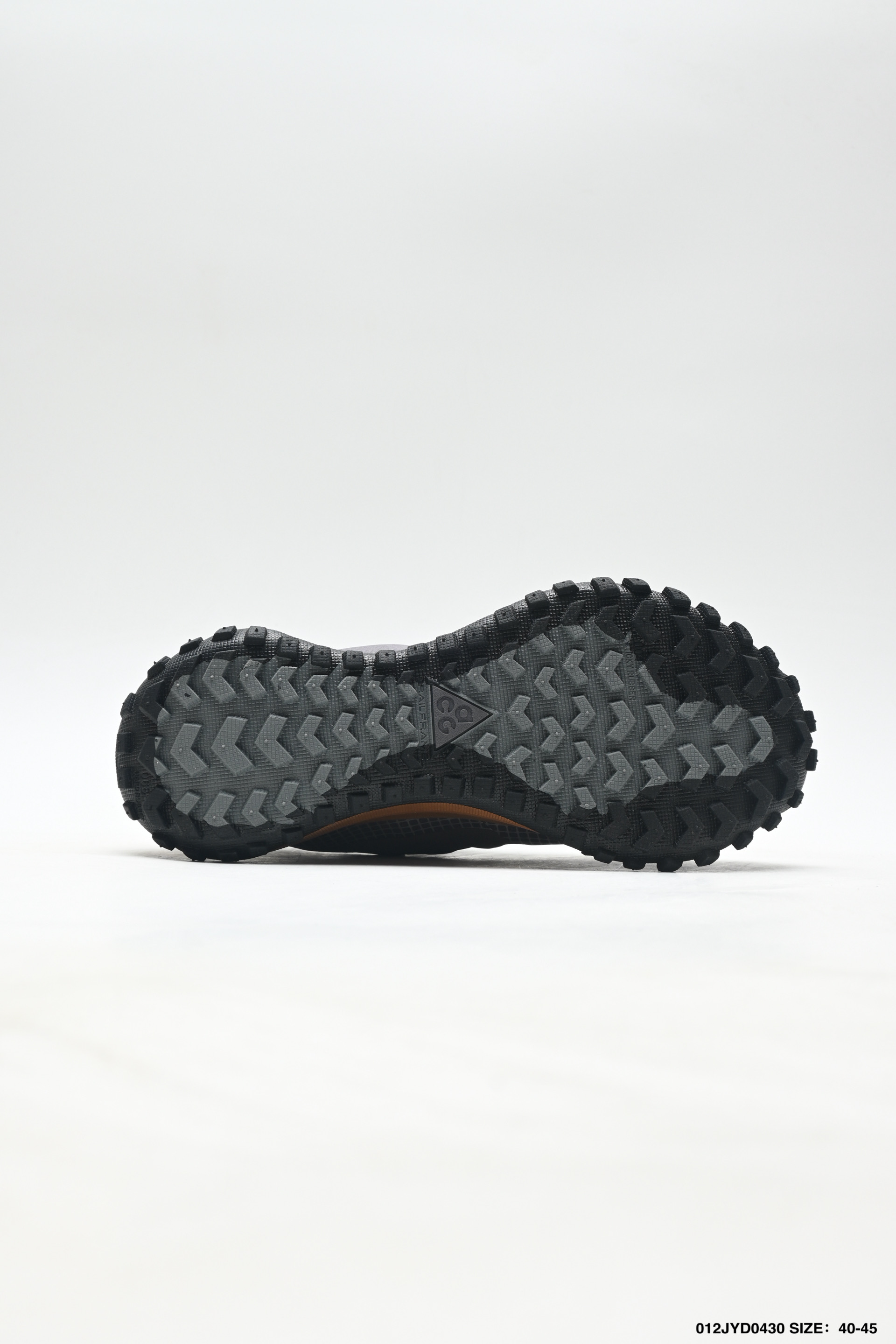 Nike ACG Mountain Fly Low “Fossil Stone”低帮版本的Mountain Fly DA5424