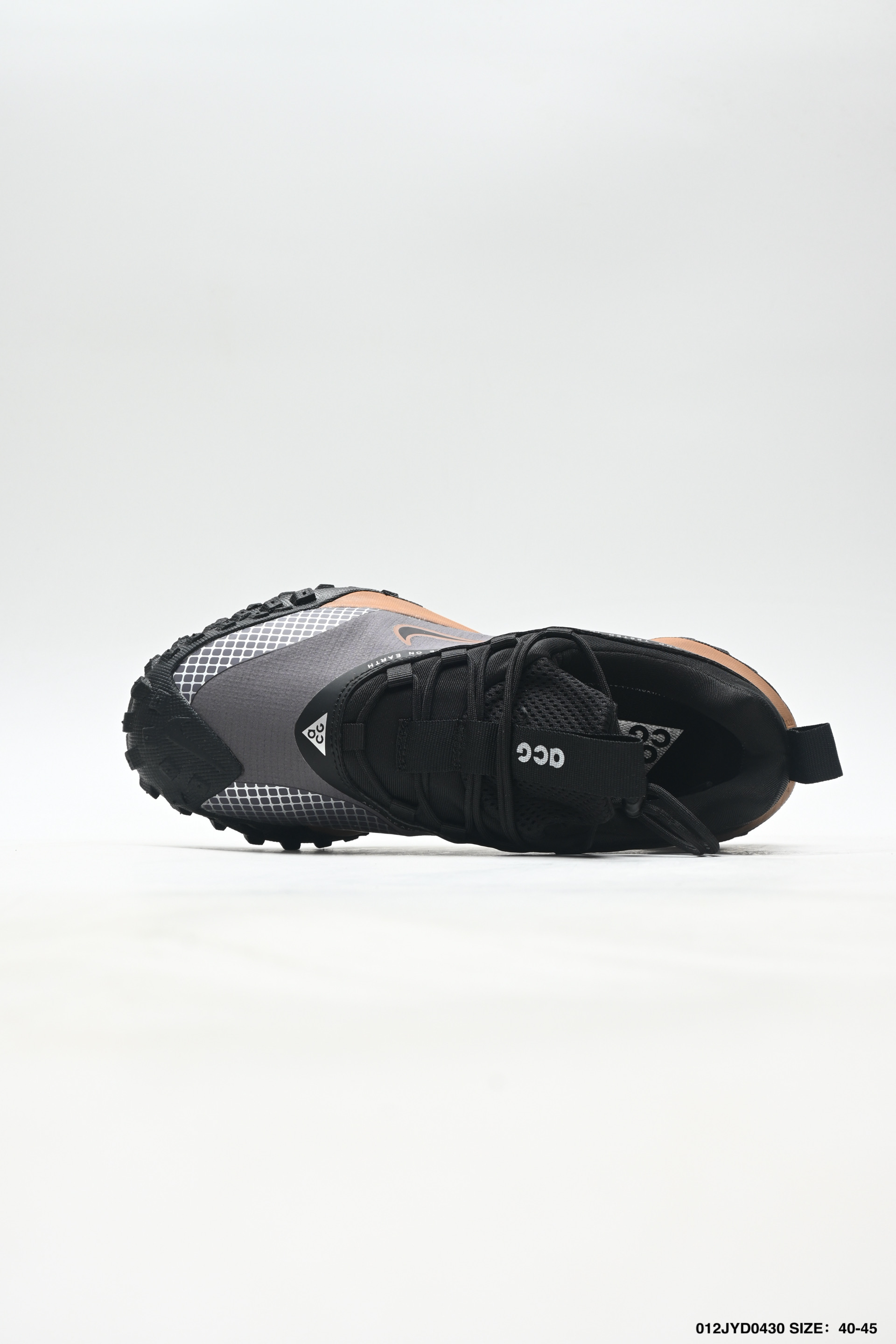 Nike ACG Mountain Fly Low “Fossil Stone”低帮版本的Mountain Fly DA5424
