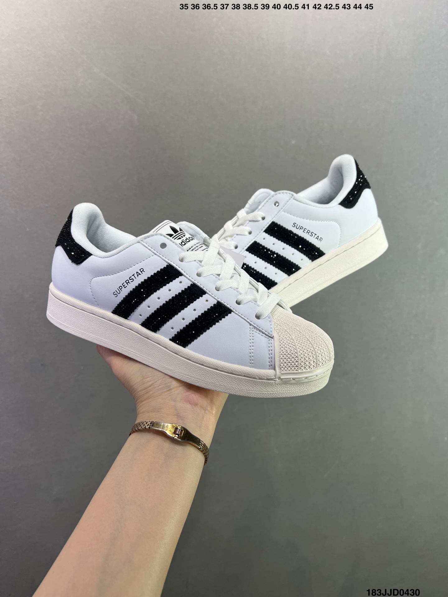 adidas originals Superstar 2 经典舒适 板鞋 女款 黑银 贝壳头系列低帮经典百搭休闲运动板鞋 IH4200-Top High Quatity Cheap Sneakers Fashion Clothing Clothes Bags handbags Shoes of all Brand wholesale With The best Quality And Beautiful Price from China Factory Chinese suppliers wholesaler seller adidas originals Superstar 2 经典舒适 板鞋 女款 黑银 贝壳头系列低帮经典百搭休闲运动板鞋 IH4200