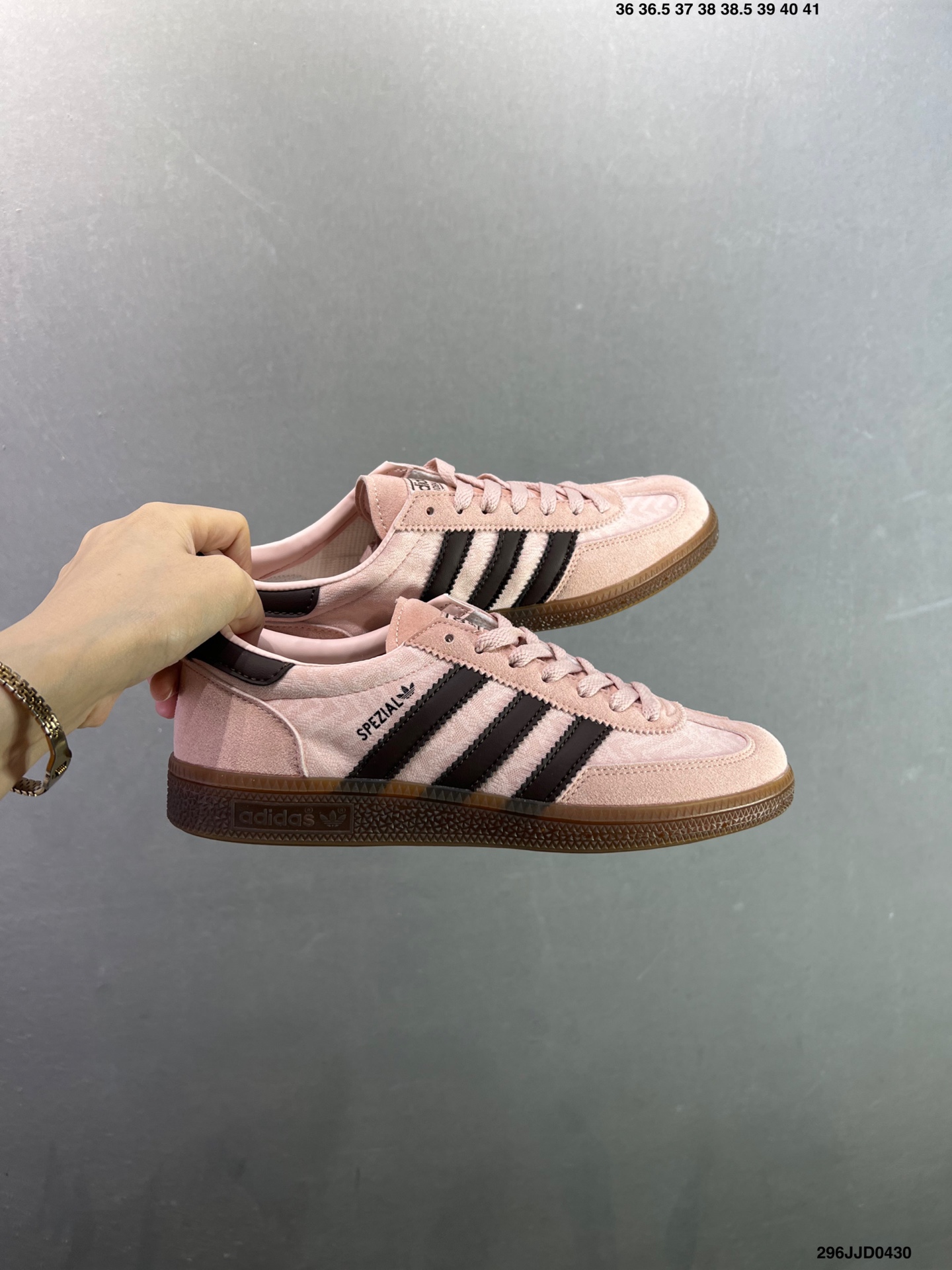 Adidas Handball Spezial 阿迪达斯经典款 复古休闲板鞋 KH9044-Top High Quatity Cheap Sneakers Fashion Clothing Clothes Bags handbags Shoes of all Brand wholesale With The best Quality And Beautiful Price from China Factory Chinese suppliers wholesaler seller Adidas Handball Spezial 阿迪达斯经典款 复古休闲板鞋 KH9044