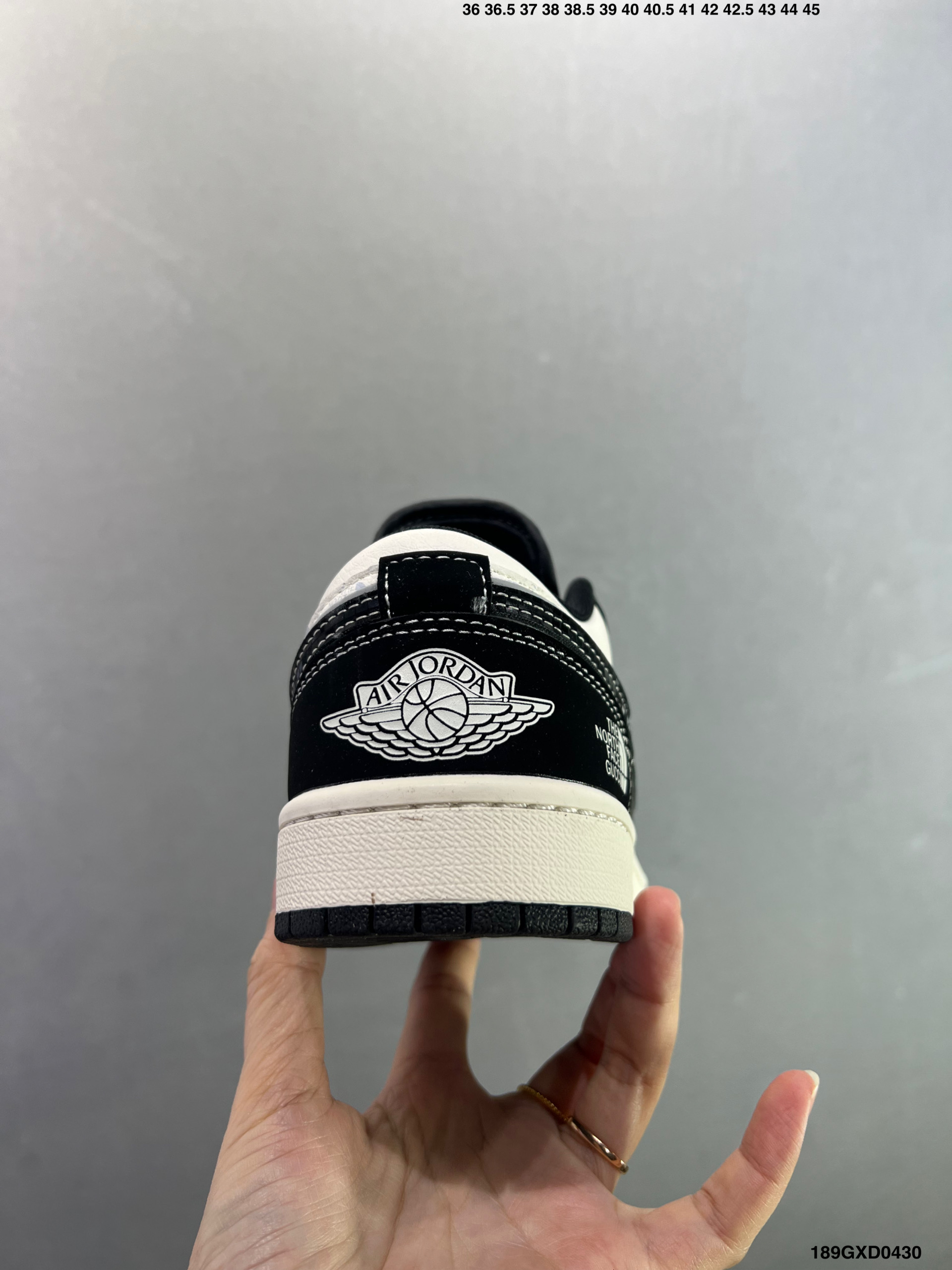 Nike Air Jordan 1 Low 定制配色 定制AJ联名-高端定制 低帮复古文化板鞋 QG1988-012-Top High Quatity Cheap Sneakers Fashion Clothing Clothes Bags handbags Shoes of all Brand wholesale With The best Quality And Beautiful Price from China Factory Chinese suppliers wholesaler seller Nike Air Jordan 1 Low 定制配色 定制AJ联名-高端定制 低帮复古文化板鞋 QG1988-012