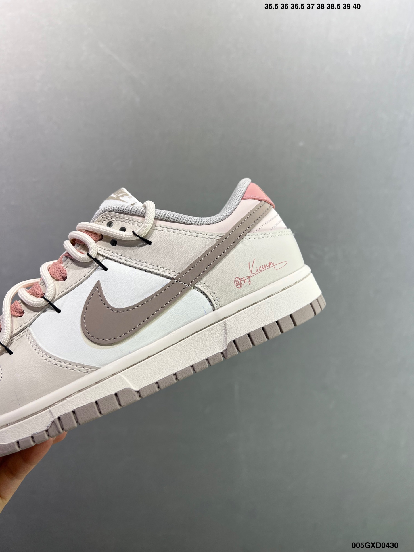 NIKE DUNK SB LOW 全新配色 定制Dunk SB顾名思义 具有经典的Dunk血缘 PG0510-057-Top High Quatity Cheap Sneakers Fashion Clothing Clothes Bags handbags Shoes of all Brand wholesale With The best Quality And Beautiful Price from China Factory Chinese suppliers wholesaler seller NIKE DUNK SB LOW 全新配色 定制Dunk SB顾名思义 具有经典的Dunk血缘 PG0510-057
