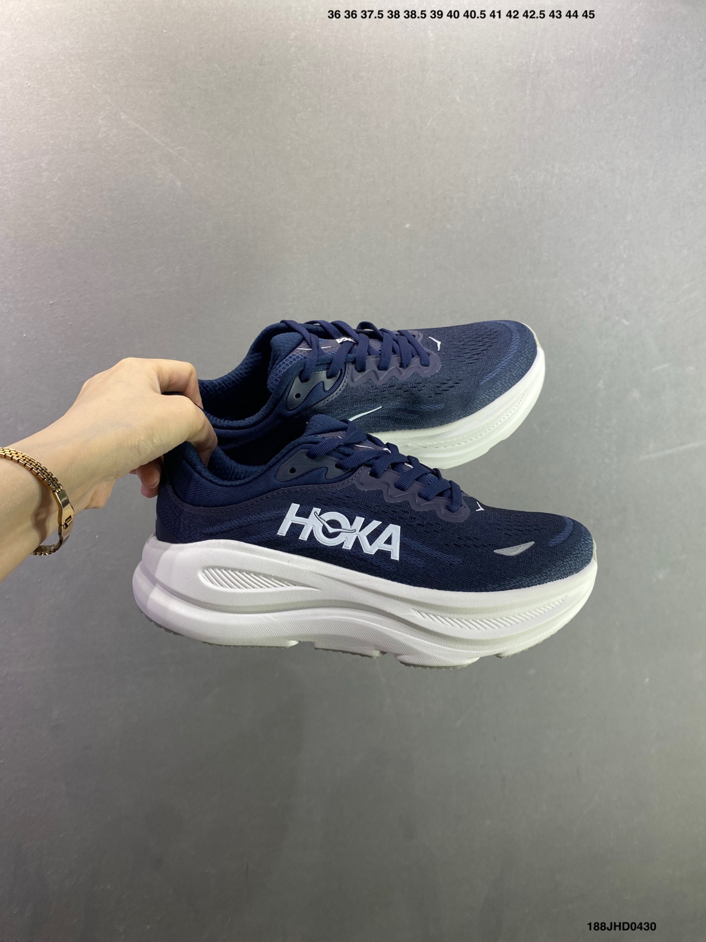 HOKA ONE ONE Bondi 9 机能缓震跑鞋 1162011/DNP-Top High Quatity Cheap Sneakers Fashion Clothing Clothes Bags handbags Shoes of all Brand wholesale With The best Quality And Beautiful Price from China Factory Chinese suppliers wholesaler seller HOKA ONE ONE Bondi 9 机能缓震跑鞋 1162011/DNP