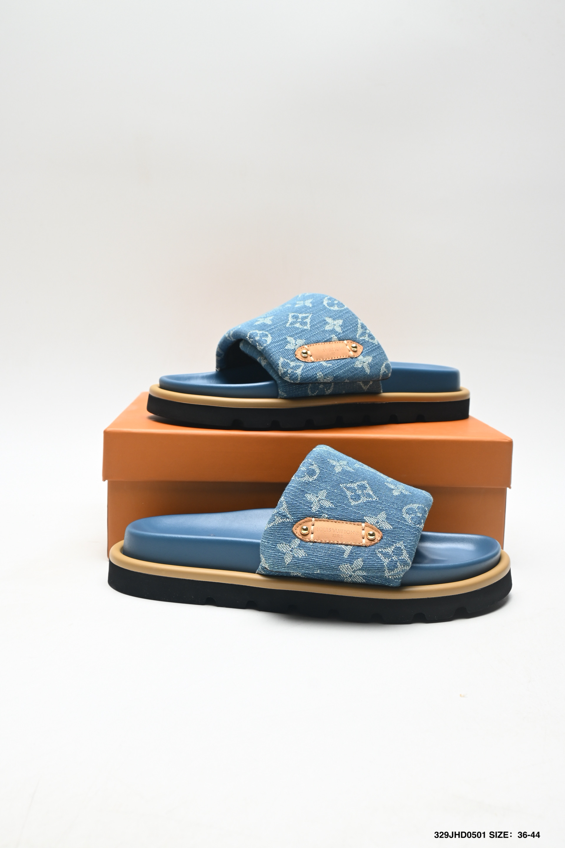 LOUIS VUITTON路易威登 牛仔布 经典老花 LV 拖鞋-Top High Quatity Cheap Sneakers Fashion Clothing Clothes Bags handbags Shoes of all Brand wholesale With The best Quality And Beautiful Price from China Factory Chinese suppliers wholesaler seller LOUIS VUITTON路易威登 牛仔布 经典老花 LV 拖鞋