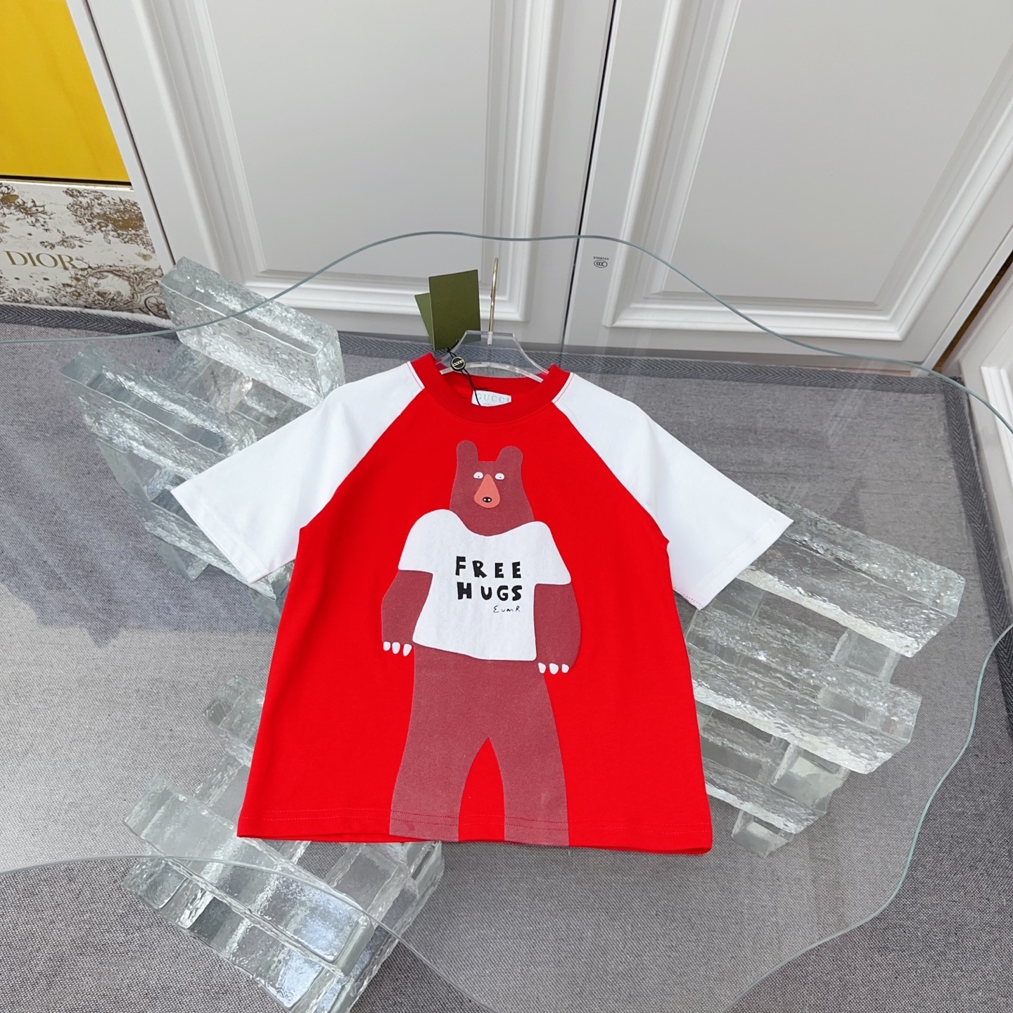 Sin descuento @88 Tallas: 100.110.120.130.140.150 Camiseta de manga corta nueva para niños de verano 2026 de Gucci, con…