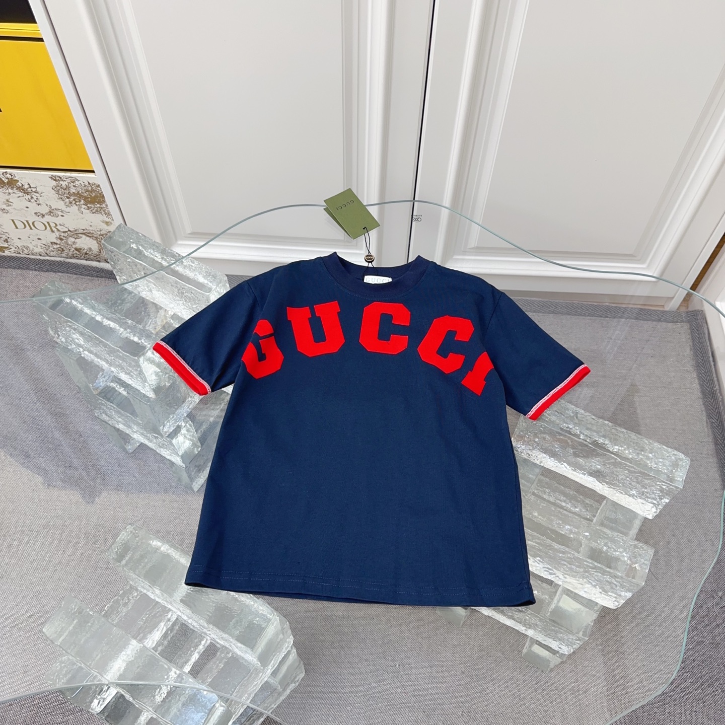 Precio de volumen ¥79 Sin Shao GUCCI Gucci 2026 camiseta de manga corta nueva para niños de primavera, camiseta con est…