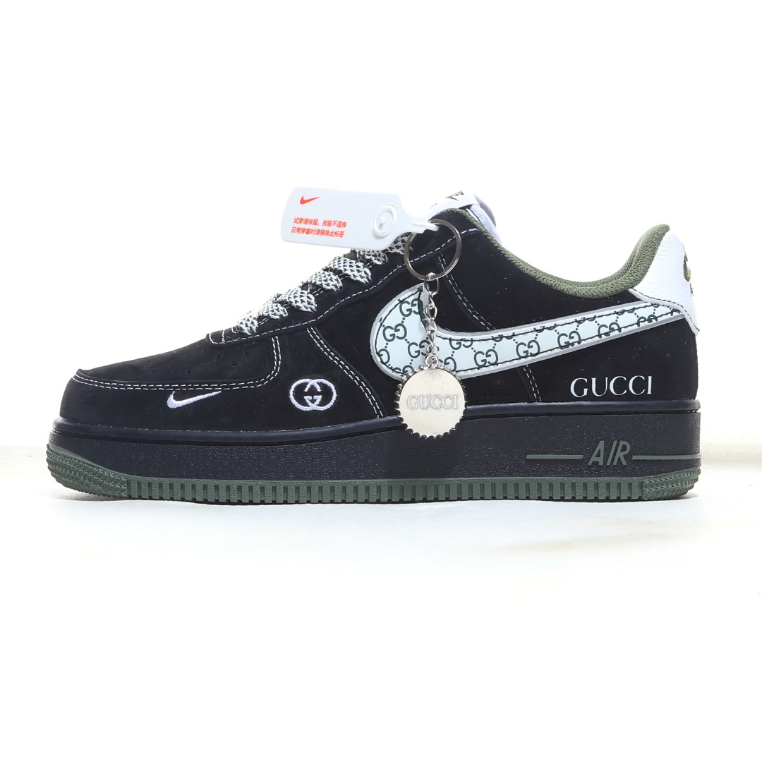 💰270
Nike Air Force 1 Low 07 x GUCCI 黑白绿小勾满天星
官方货号：BB9577 113XK
Size：36 36.5 37.5 38 38.5 39 40 40.5 41 42 42.5 43 44 44.5 45