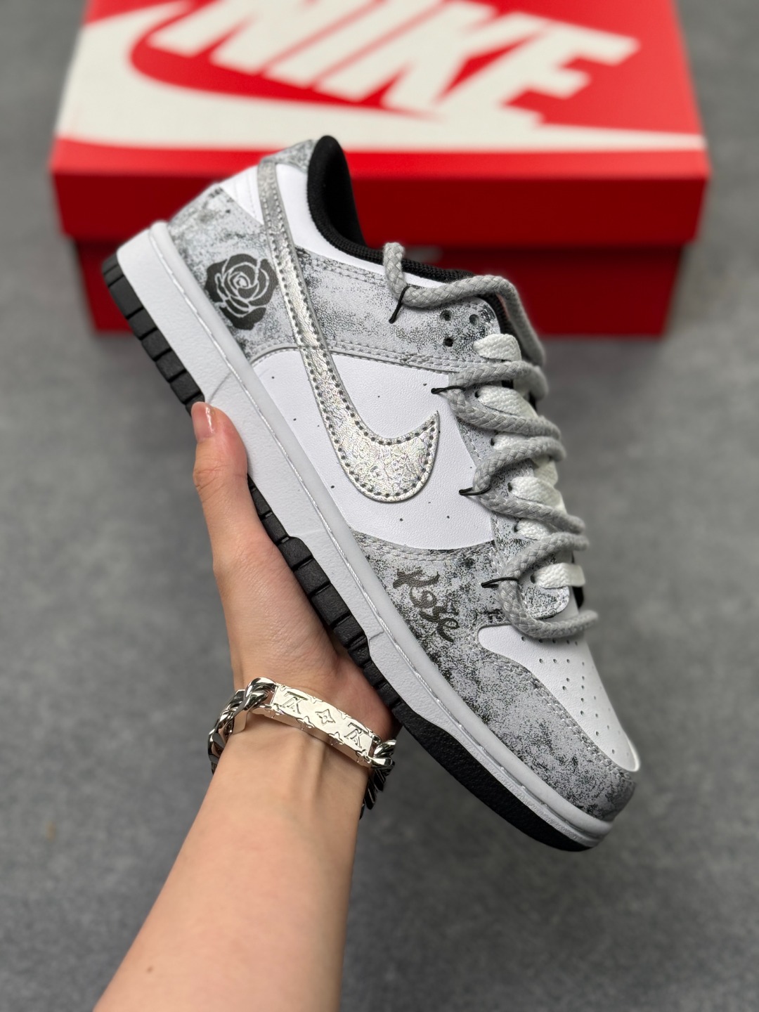 Nike SB Dunk Low 玫瑰银锭 纯原大厂出品 极力推荐👏 官方货号:DD1391 100