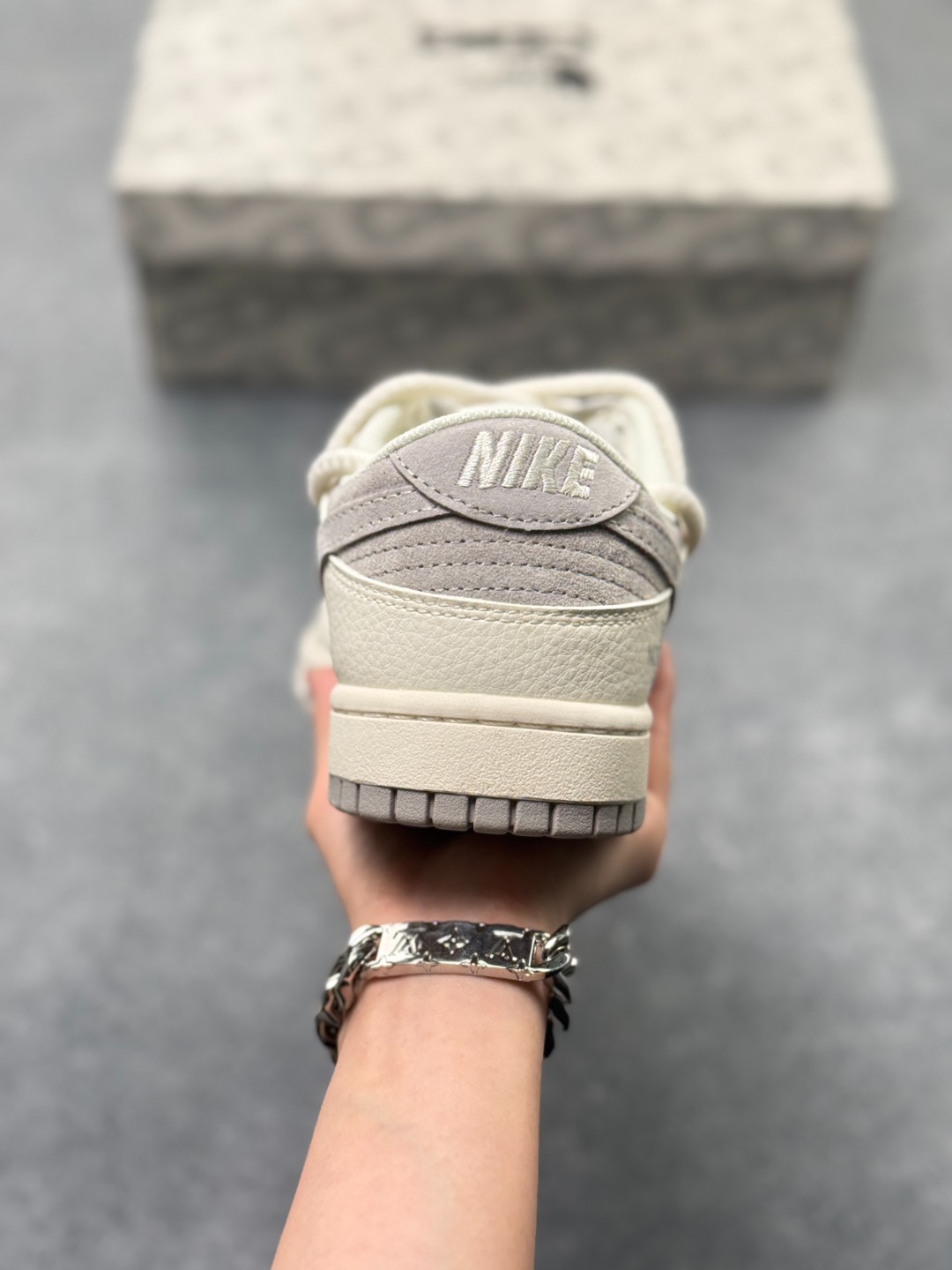 Nike SB Dunk Low x The North Face x CDG 白灰小钩绑带 原装头层材料 独家版型蒸餾加工 帶來的是更的视觉和脚感体验 皮料切割干净无任何毛边 细节完美 官方货号:YX5066 261XK