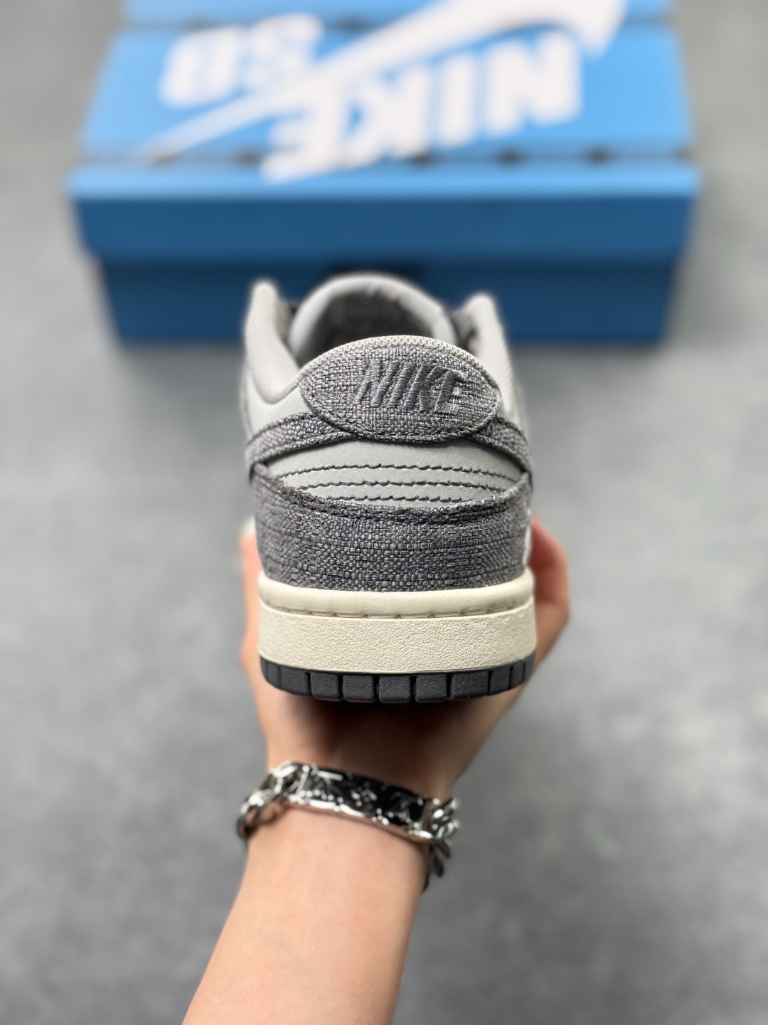工厂套现🎉 福利 Nike SB Dunk Low x Stussy 黑灰小勾 原装头层材料 独家版型蒸餾加工 帶來的是更的视觉和脚感体验 皮料切割干净无任何毛边 细节完美 官方货号:FX1588 306QF