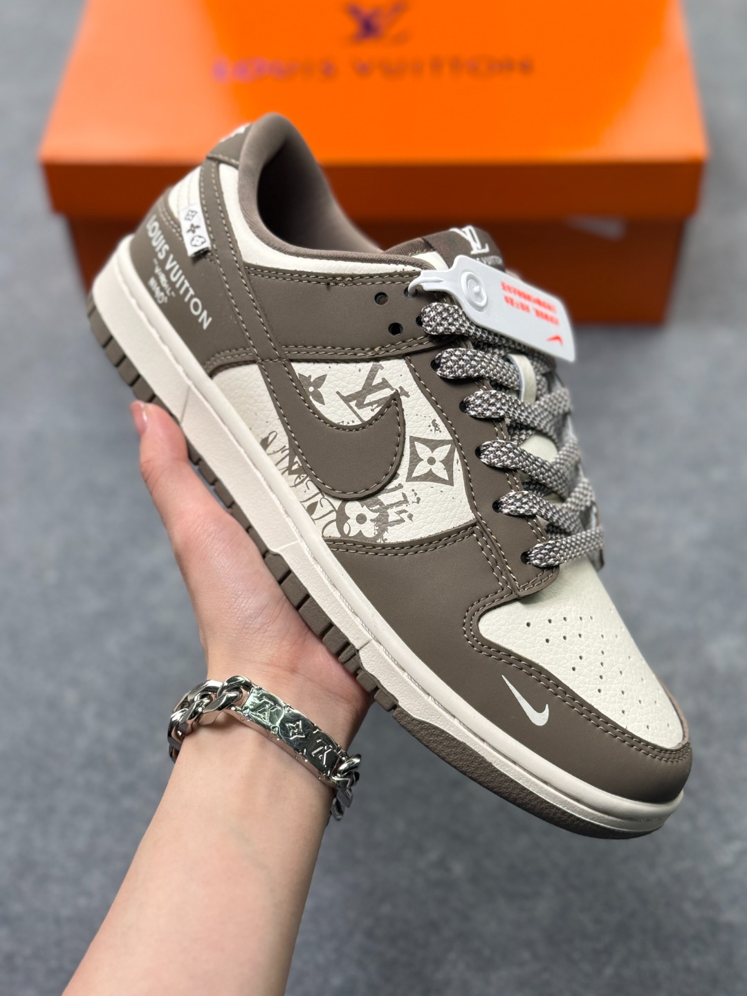 Nike SB Dunk Low x Louis Vuitton 棕白小勾满天星 纯原大厂出品 极力推荐👏 官方货号:XD1588 239XK