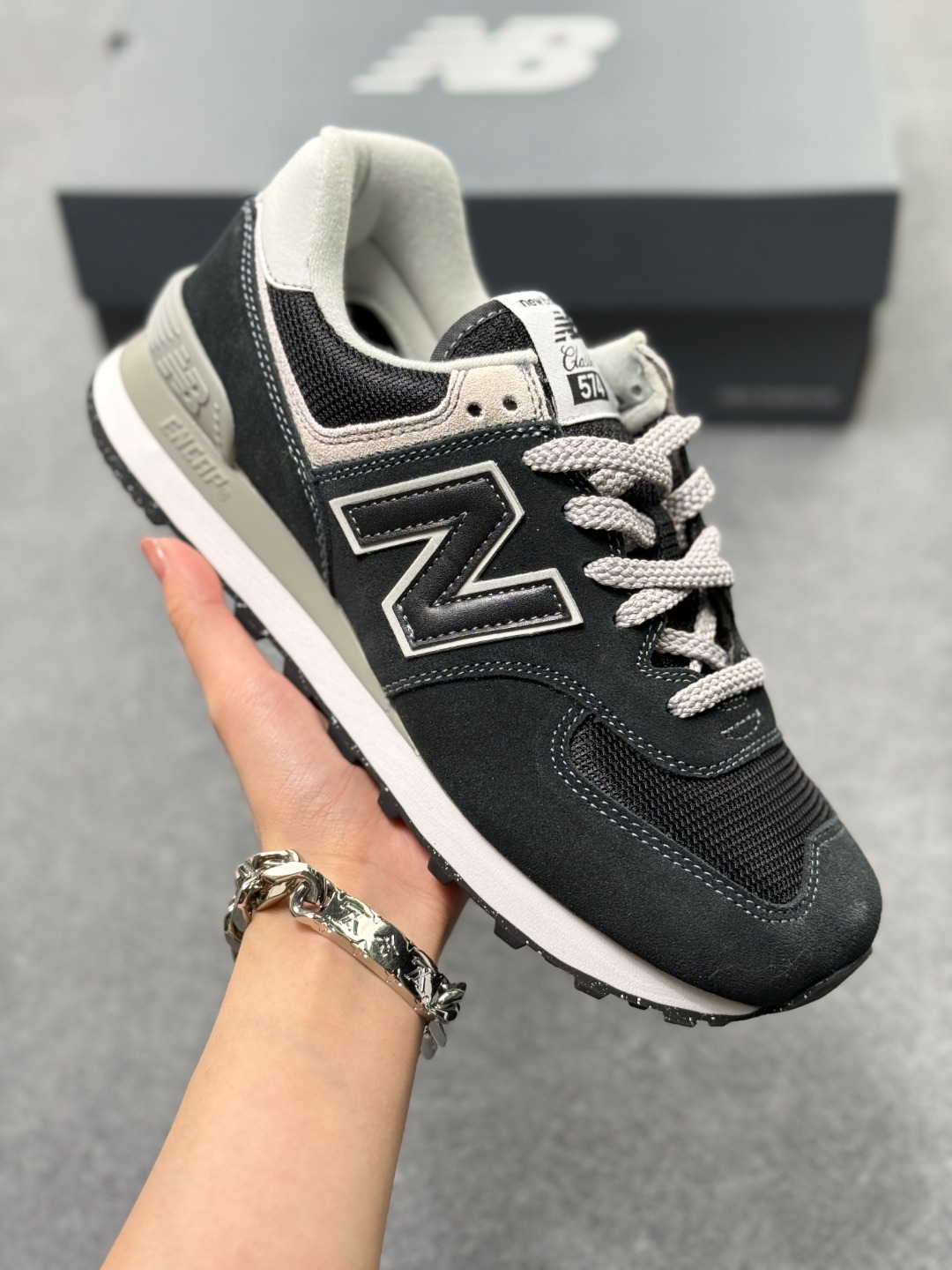 “长青之王”荣耀回归,NB新百伦New Balance ML574经典复古休闲运动慢跑鞋 货号:ML574EVG #原档案开发开发纸版楦型 #原装4层组合独立私模大底❗️GS