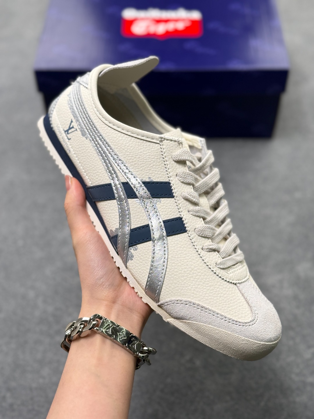 _dmv9s-ZzM9qTivtgg4zq92Q9vFuAC1_5SC4mrrQ