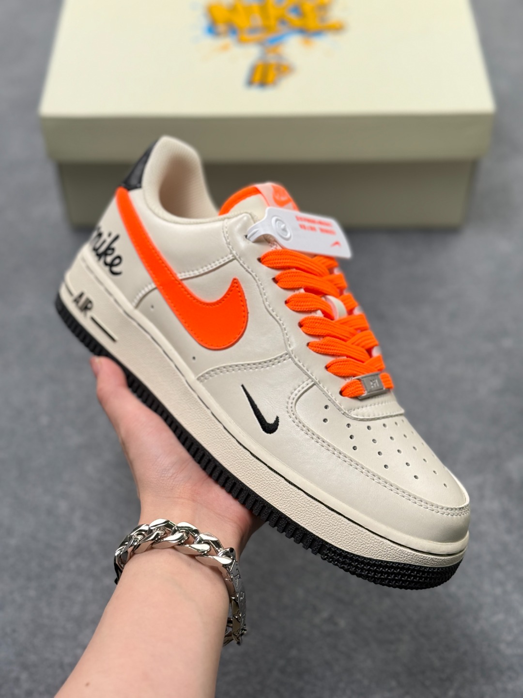 Nike Air Force 1 Low 07 x Louis Vuitton 米白橙小勾 官方货号:NH0601 582XK