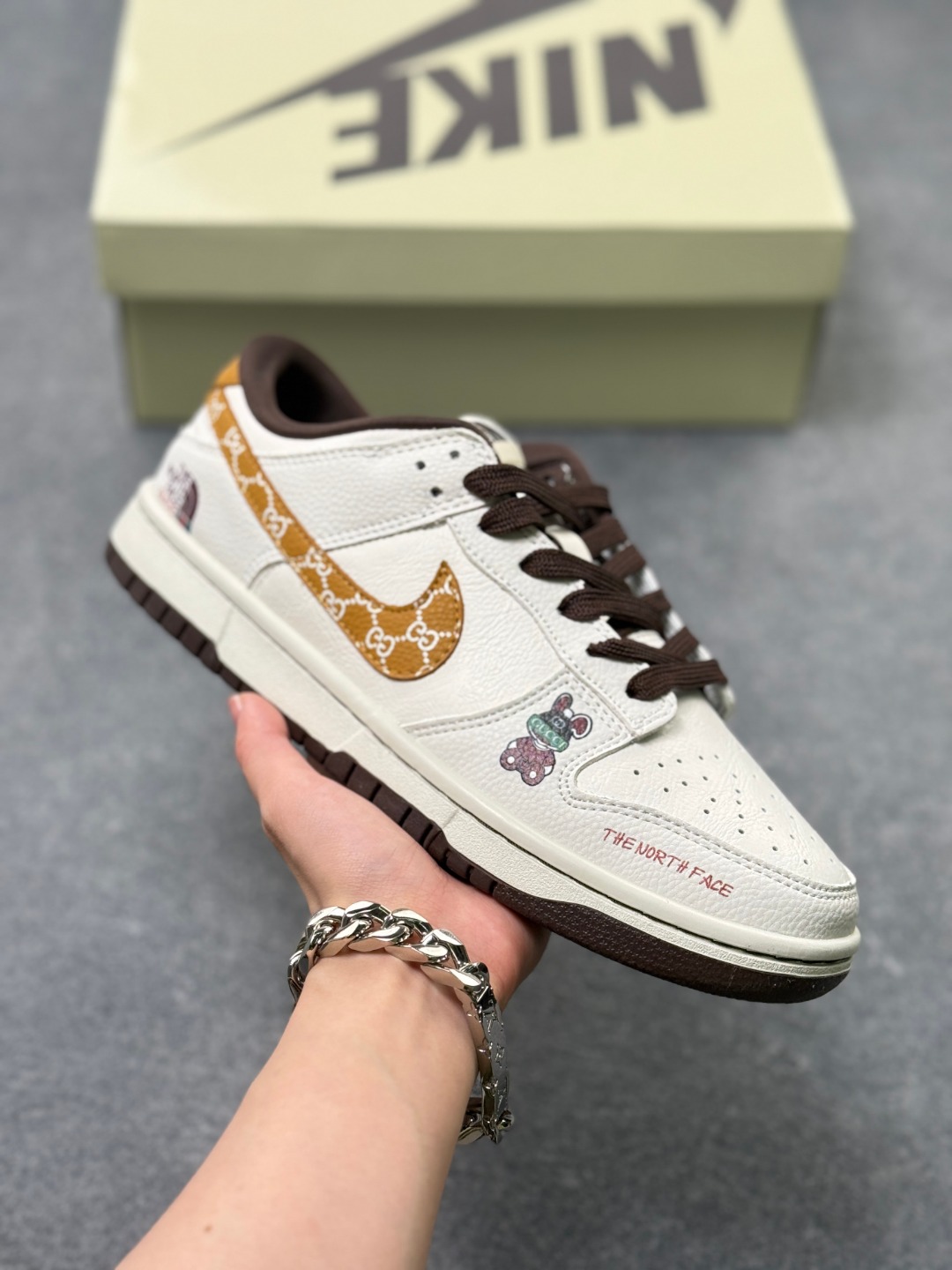 Nike SB Dunk Low x The North Face 北面联名-黑白 纯原大厂出品 极力推荐 原装头层材料 独家版型蒸餾加工帶來的是更好的视觉和脚感体验大厂纯原品质出货 清洁度 电绣工艺 皮料切割干净无任何毛边 细节完美 货号:YF9511 915