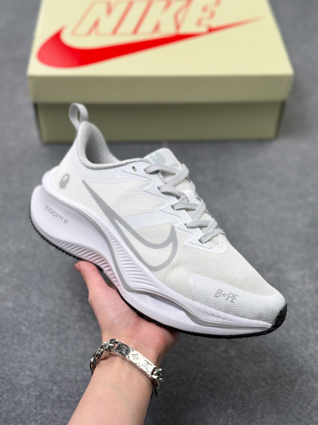 _dkp9sITDOL28NK8A_jKtwUMgH7-rmXxluGa23sQ