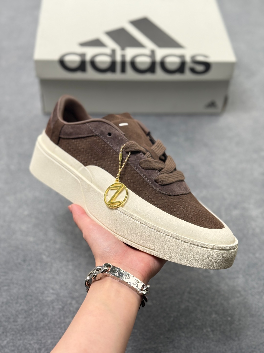 _drH9syN1wtaRj-6rp2-BuwTwejFHBckU_HIYBag