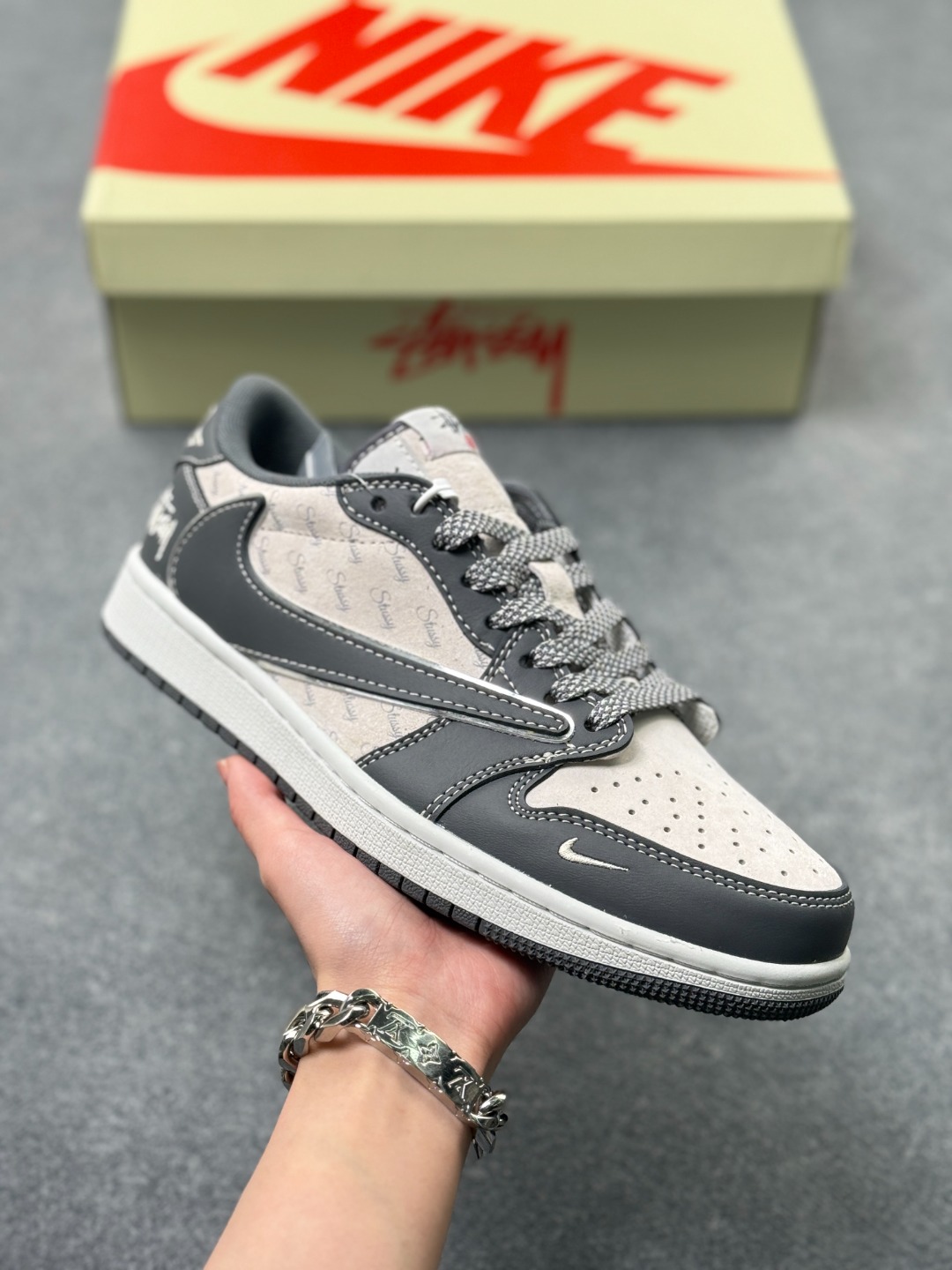 _dx99slbeLYgsrC6hD3BlCQ_7EGYxOc8gTj7paJA