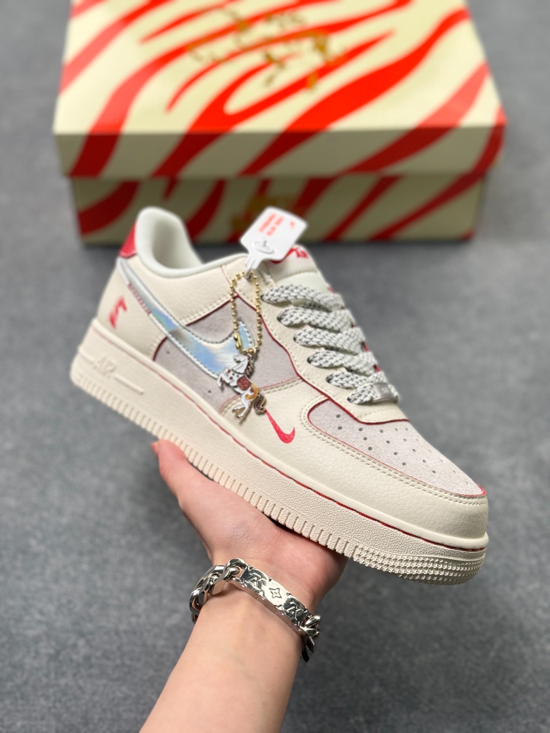 _dZp9s_5GkLLMWzXtyRRJlSJCN_qeKBf_S0JKPKA