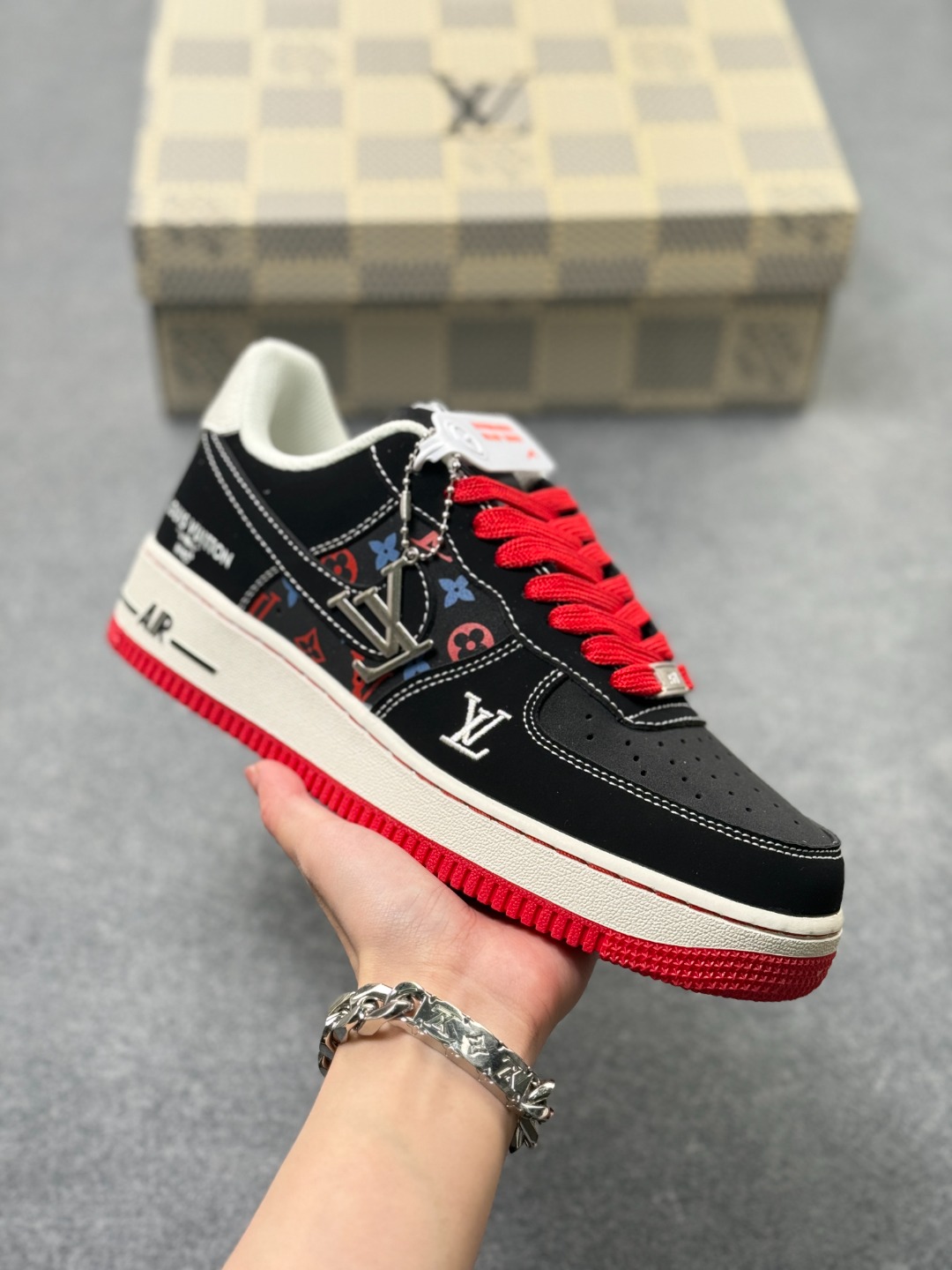 _drH9syN1wtaRj-6rp2-BuzjoajVnFckU_HIYBag